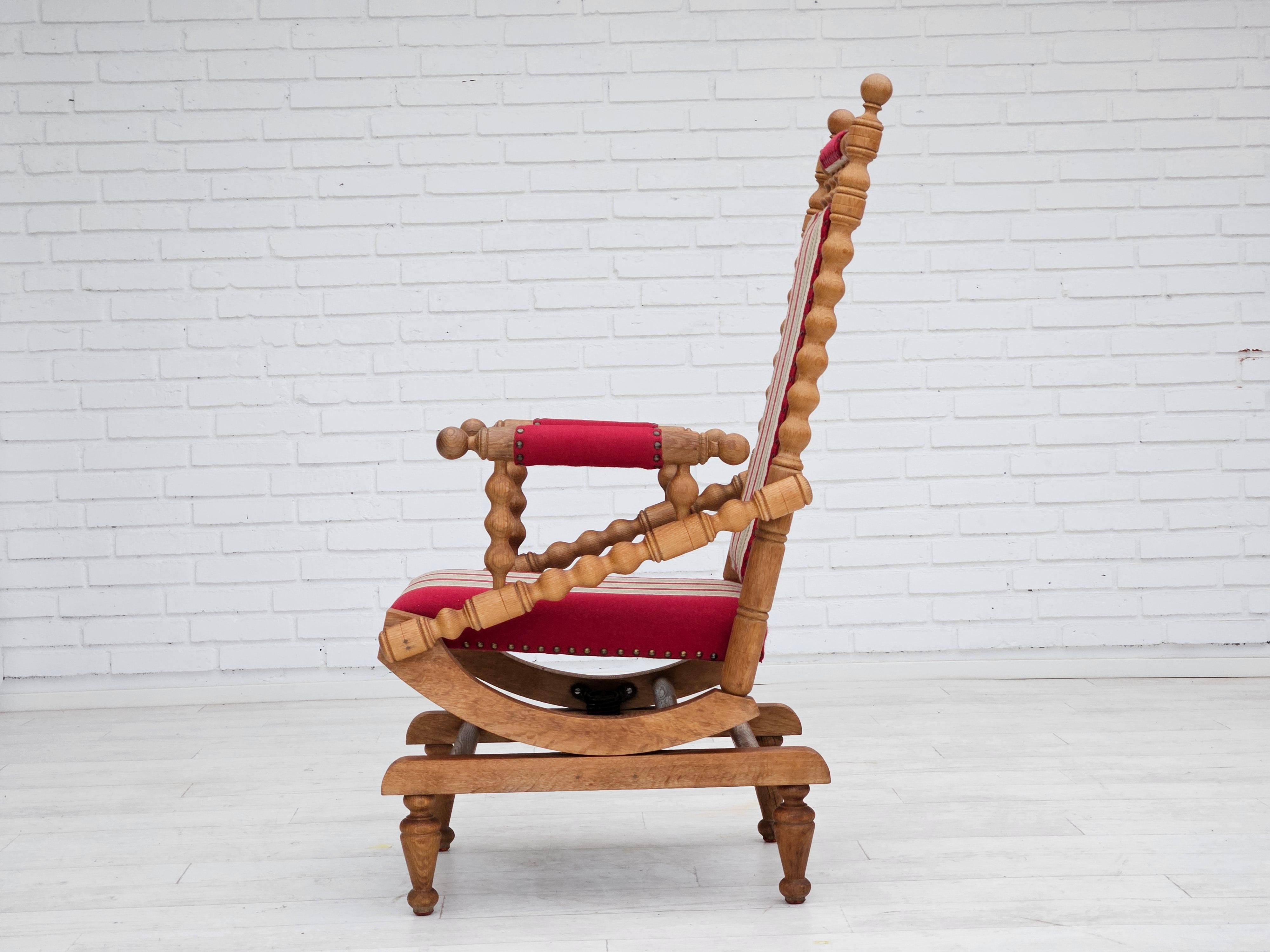 1970s, Danish highback rocking chair, oak wood, furniture wool, original. en vente 2