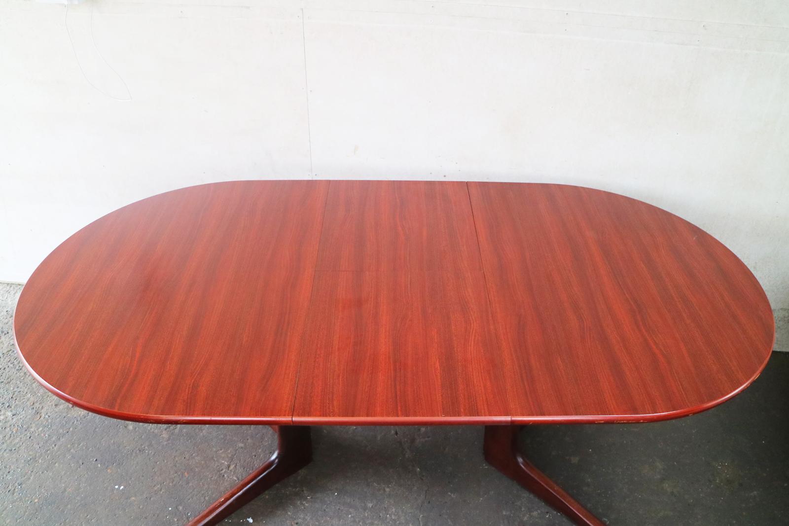Mid-Century Modern 1970s Danish large extending dining table by Skovby For Sale