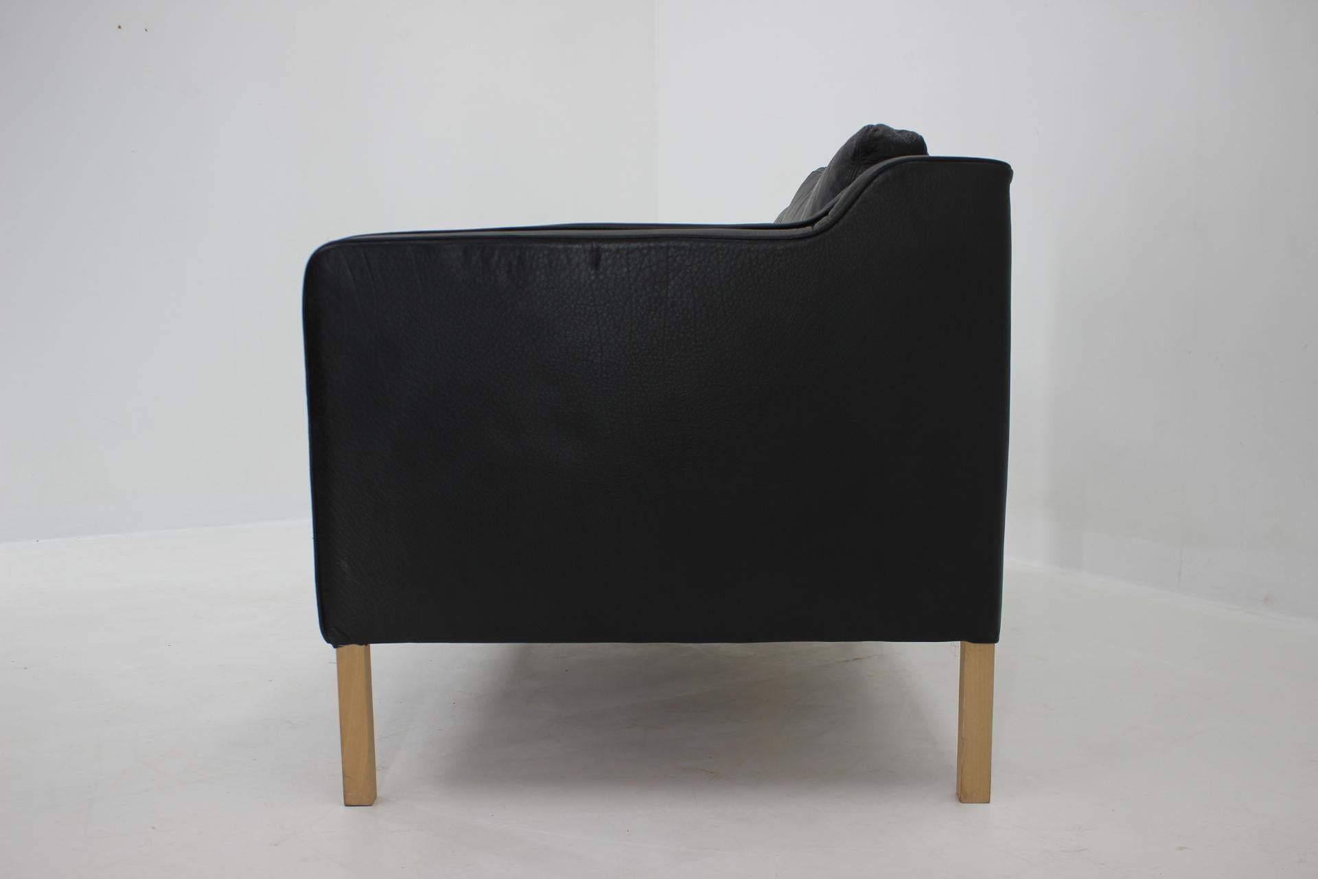 1970s Danish Leather 2 Seater Sofa  1
