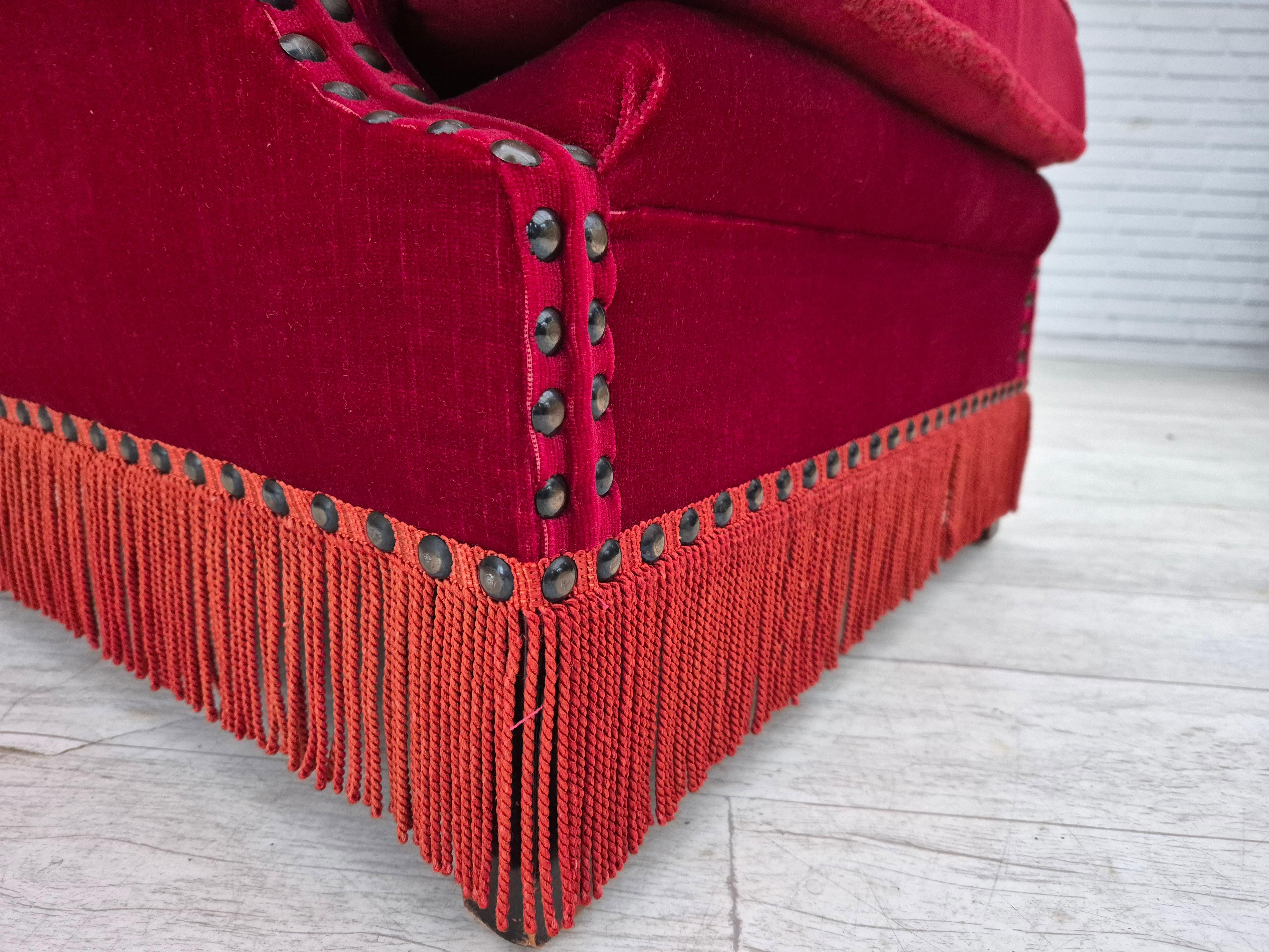 1970s, Danish lounge chair, original condition, cherry-red velour fabric. For Sale 7