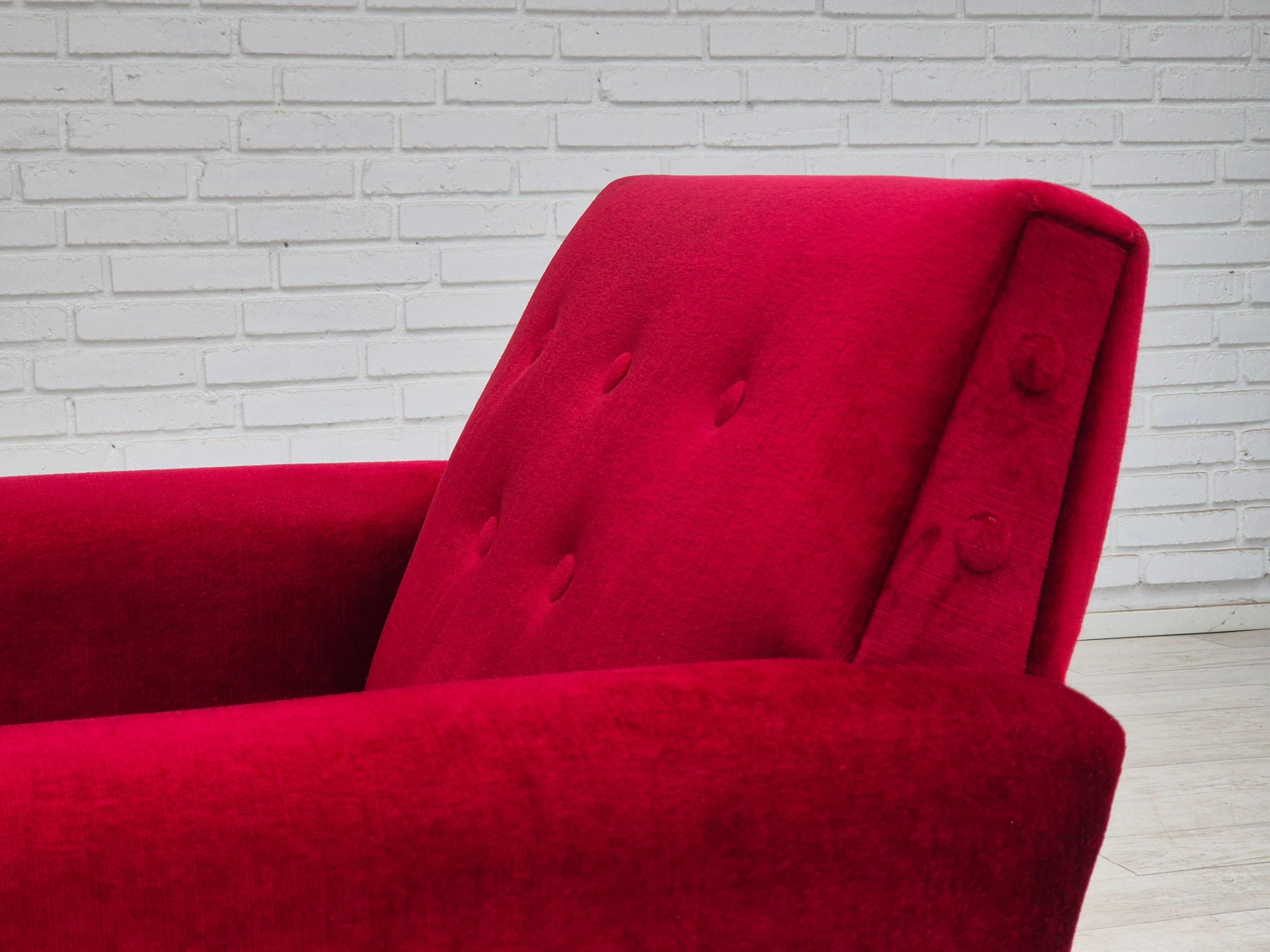 1970s, Danish lounge chair, original condition, cherry-red velour fabric. For Sale 11