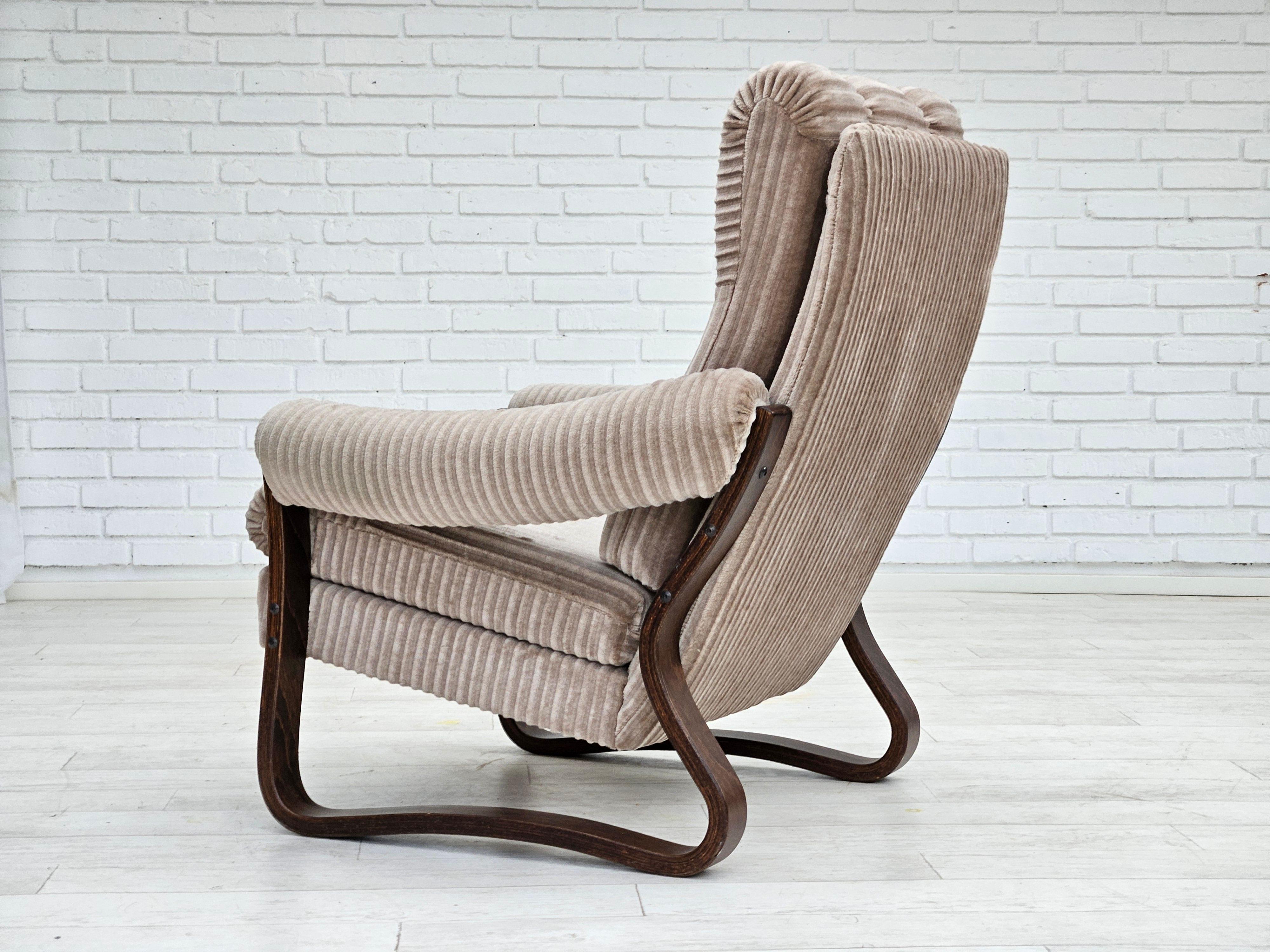 1970s, Danish lounge chair, original very good condition, corduroy. For Sale 1