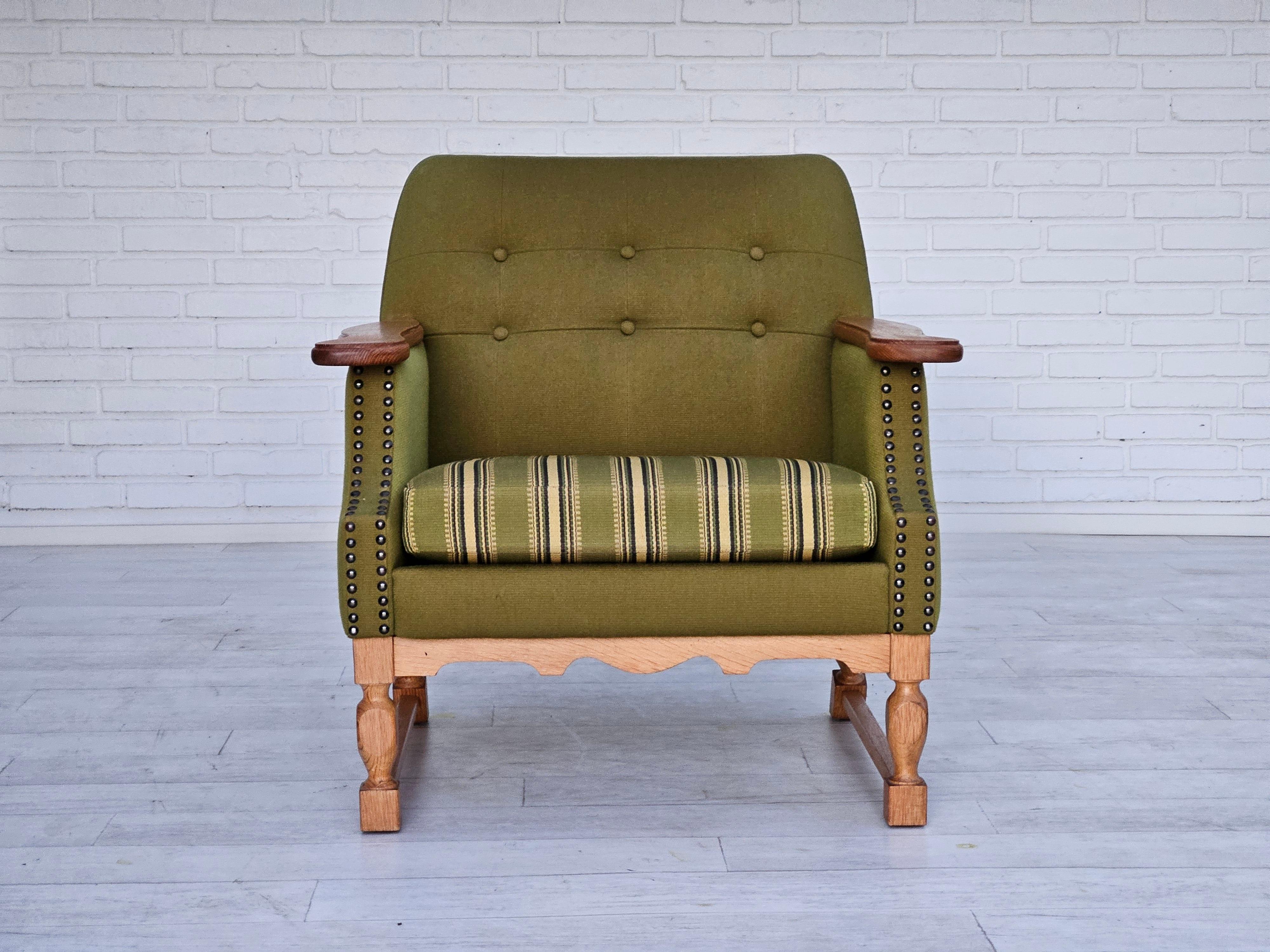 Scandinavian Modern 1970s, Danish lounge chair, wool, oak, original very good condition. For Sale