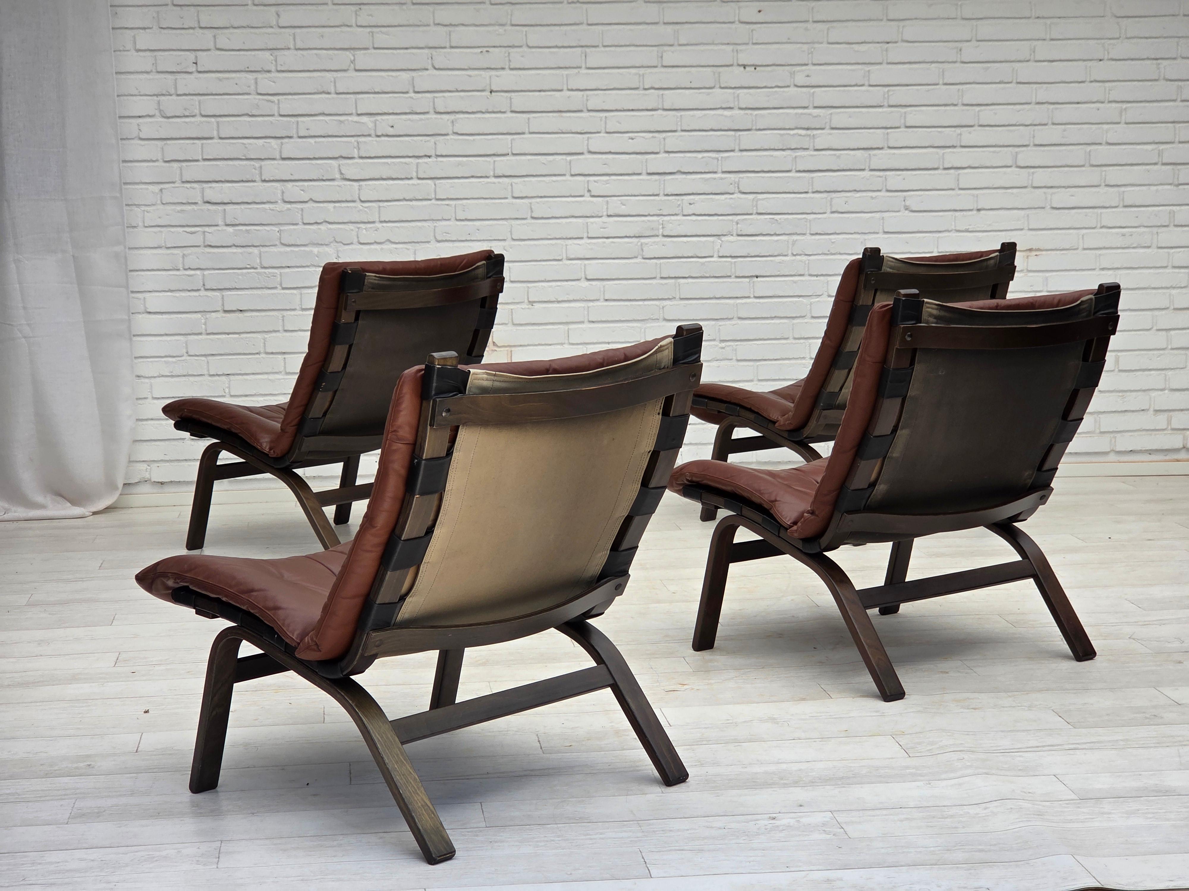 1970s, Danish loungechair by Farstrup, furniture leather, canvas, bent wood. For Sale 6