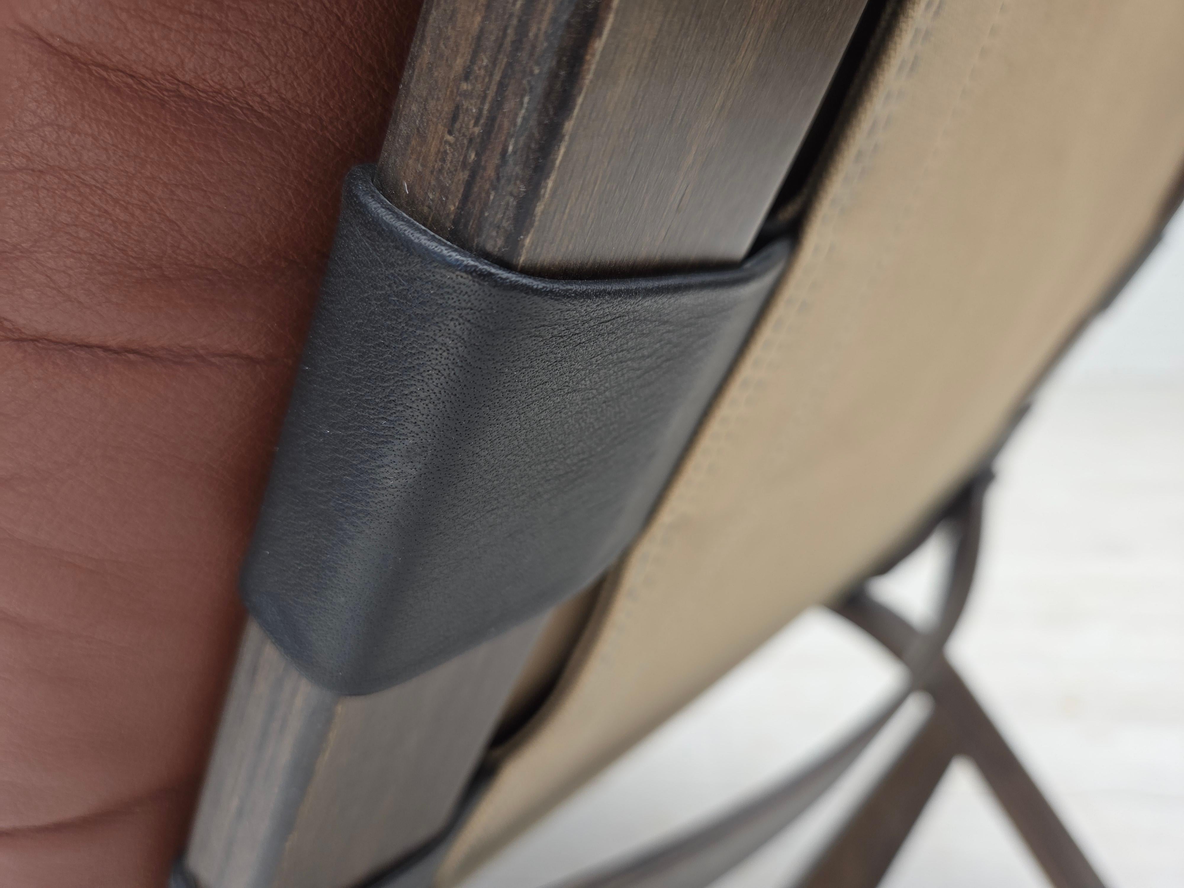 1970s, Danish loungechair by Farstrup, furniture leather, canvas, bent wood. For Sale 11
