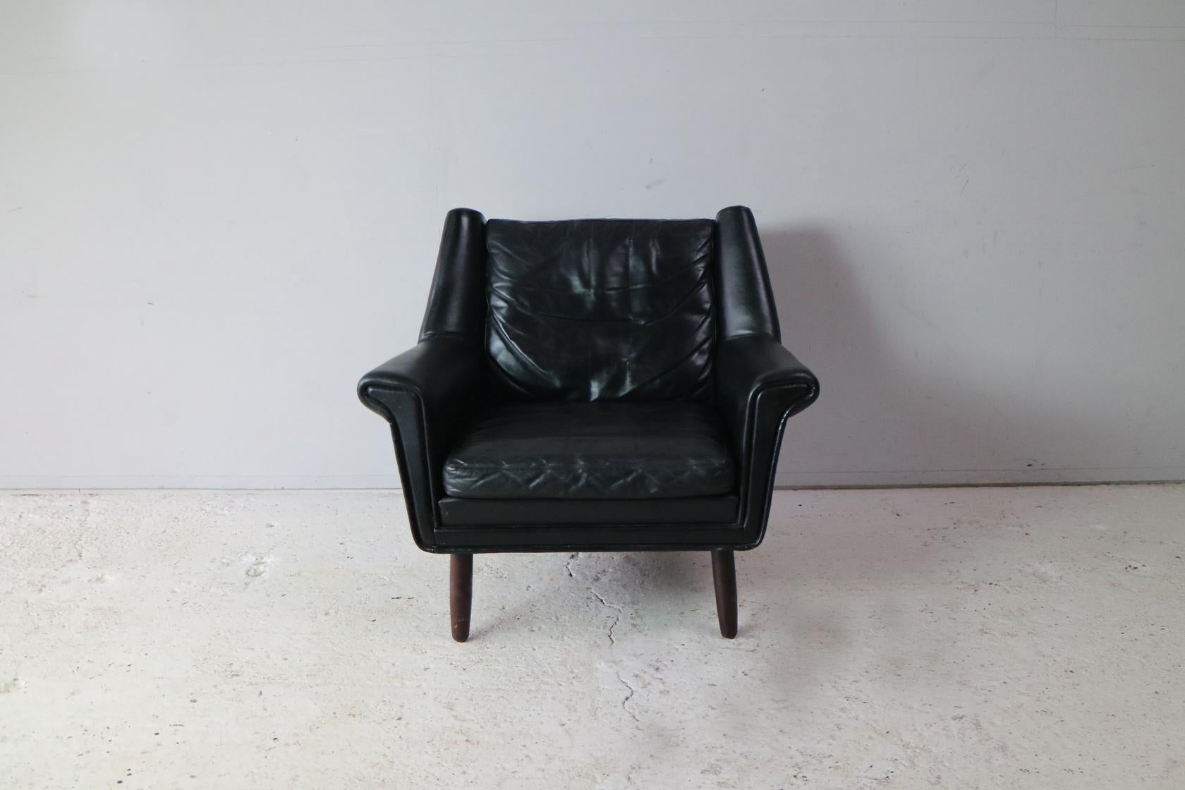 Scandinavian Modern 1970s Danish Midcentury Leather Armchair For Sale