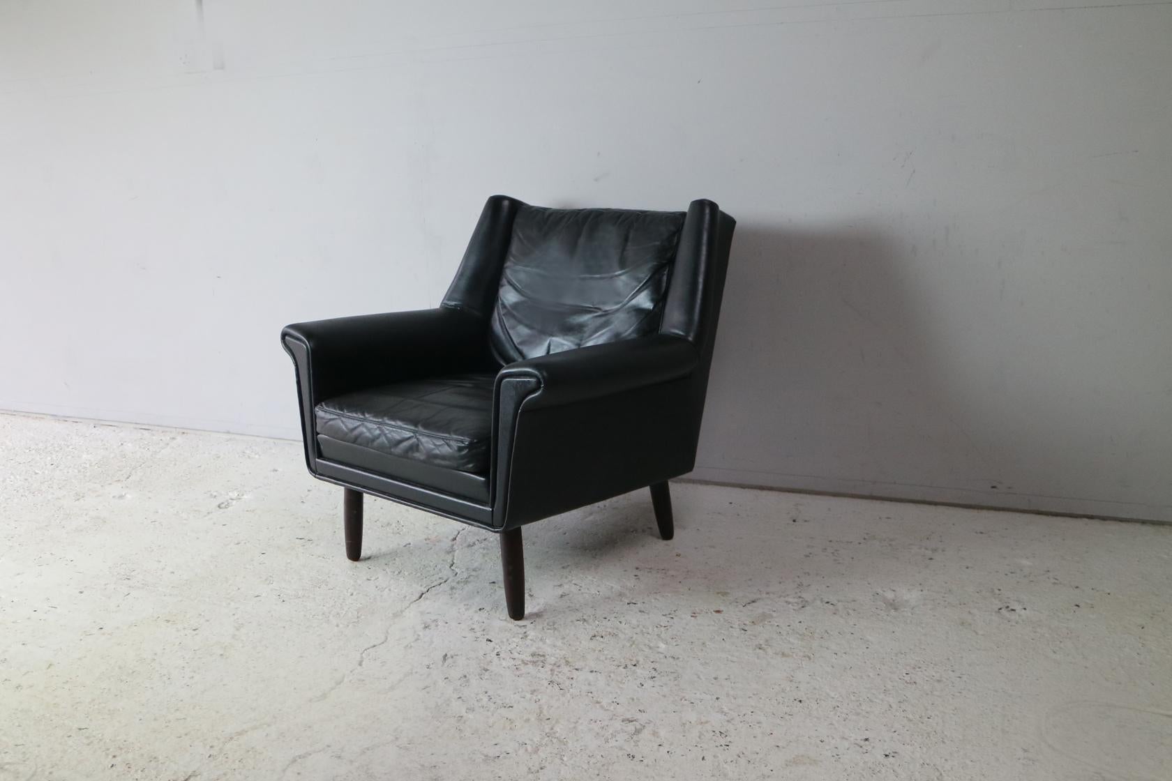 Turned 1970s Danish Midcentury Leather Armchair For Sale
