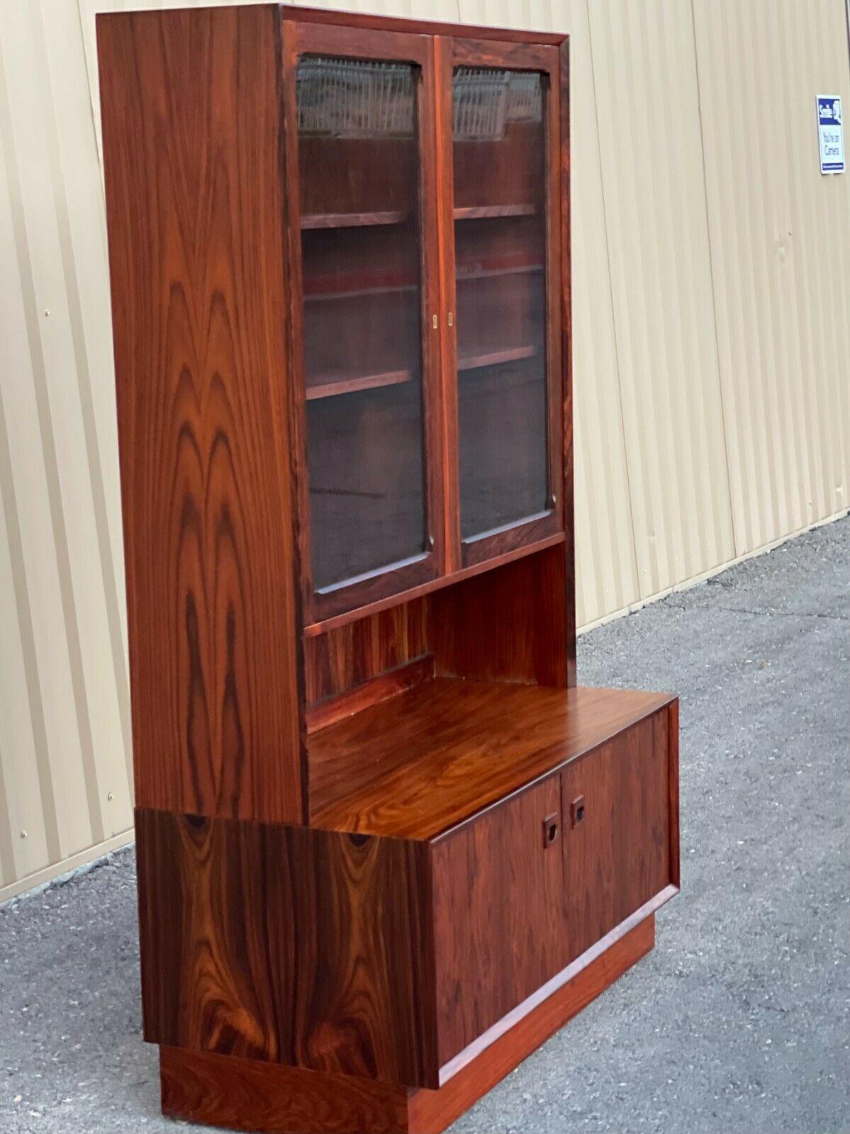 1970s Danish Mid-Century Modern Rosewood Cabinet by Erik Brouer In Good Condition In Las Vegas, NV