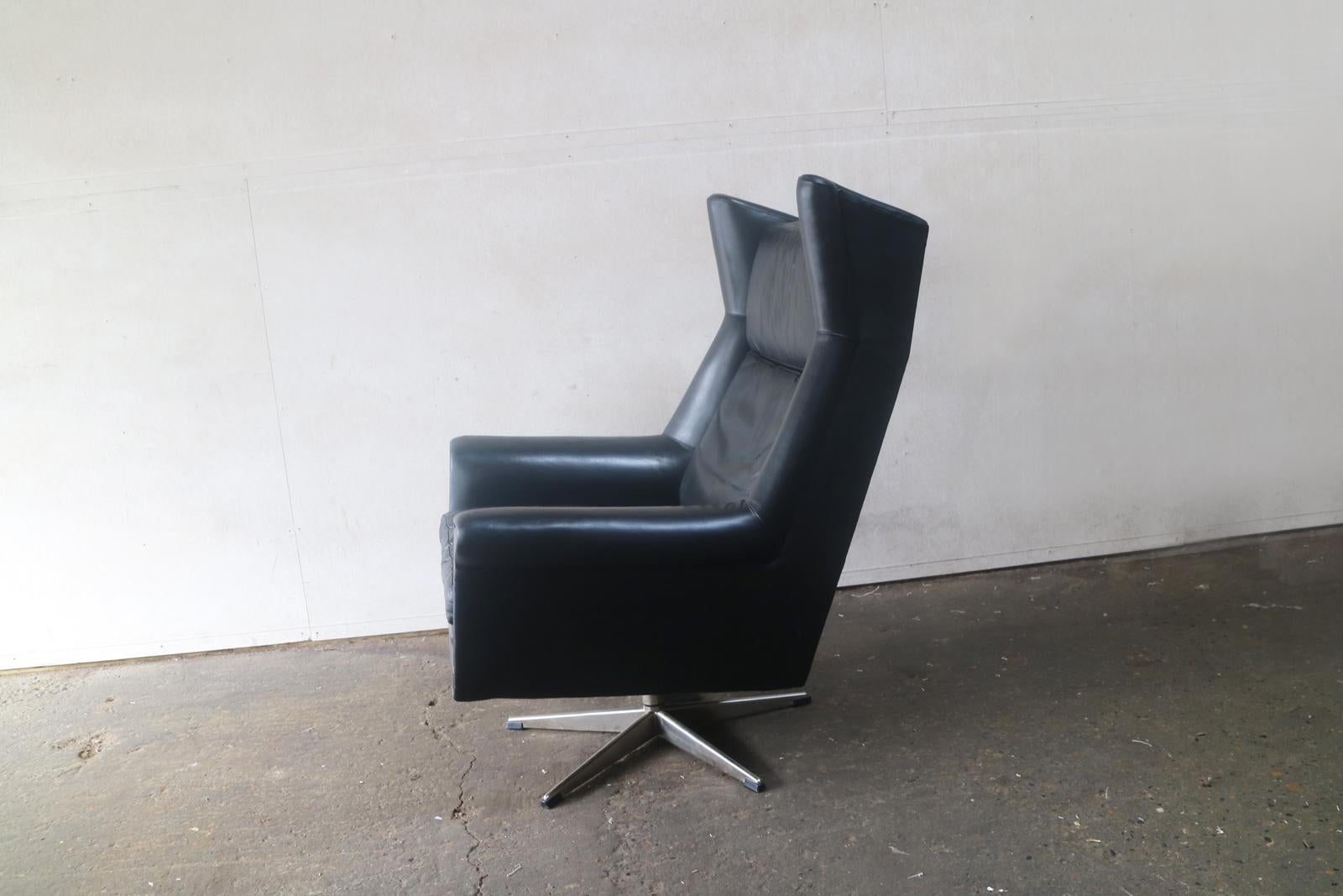 Scandinavian Modern 1970s Danish Midcentury High Back Leather Armchair For Sale