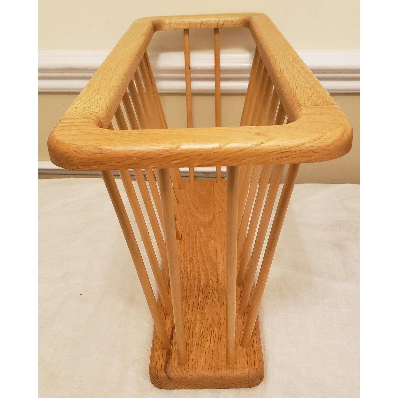 Scandinavian Modern 1970s Danish Modern Arthur Umanof-Style Magazine Rack For Sale