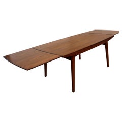 Mesa de comedor extensible de teca moderna danesa de los años 70 - Escandinava de mediados de siglo
