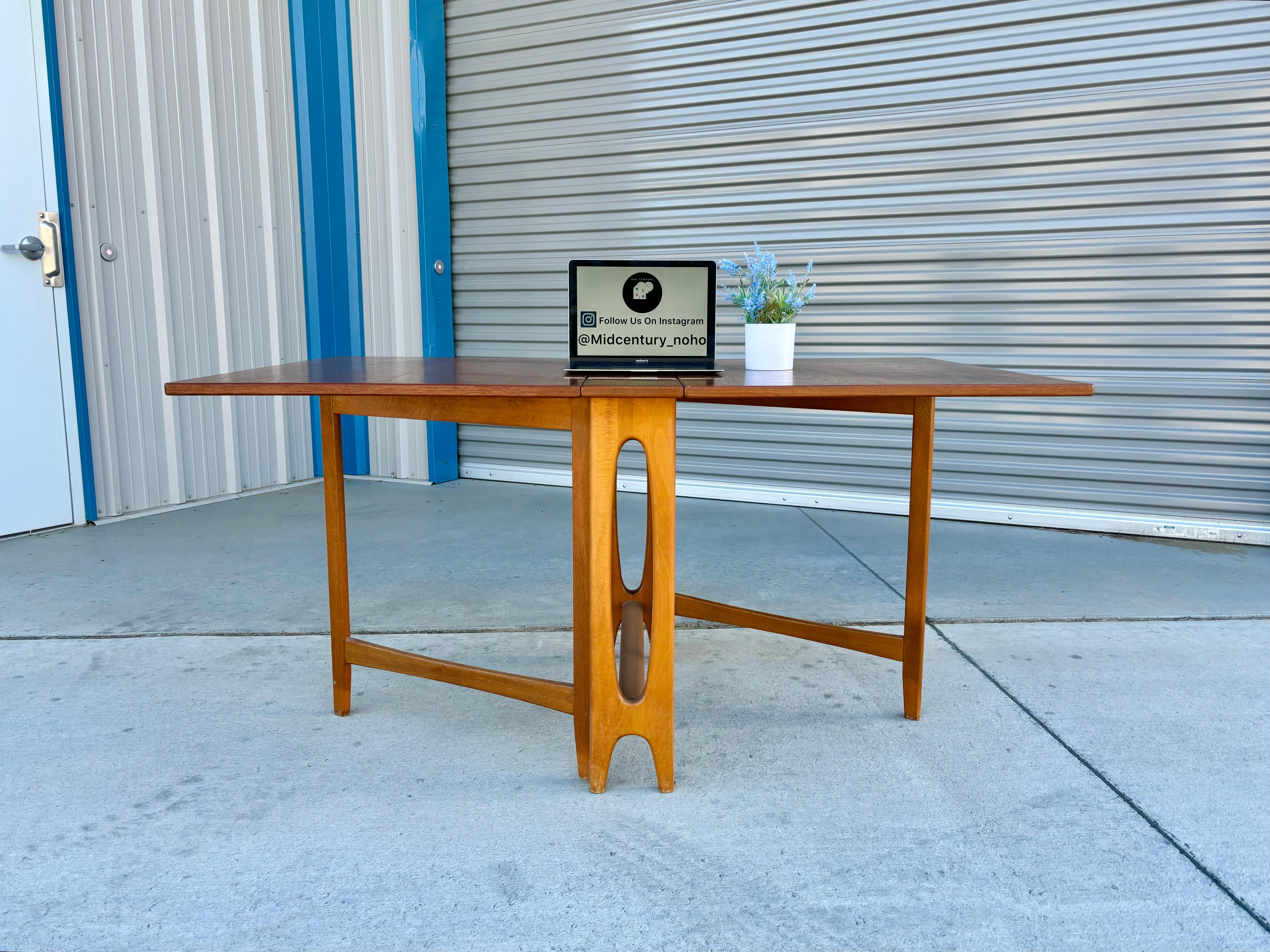 1970s Danish Modern Large Expanding Teak Dining Table - a Pair For Sale 5