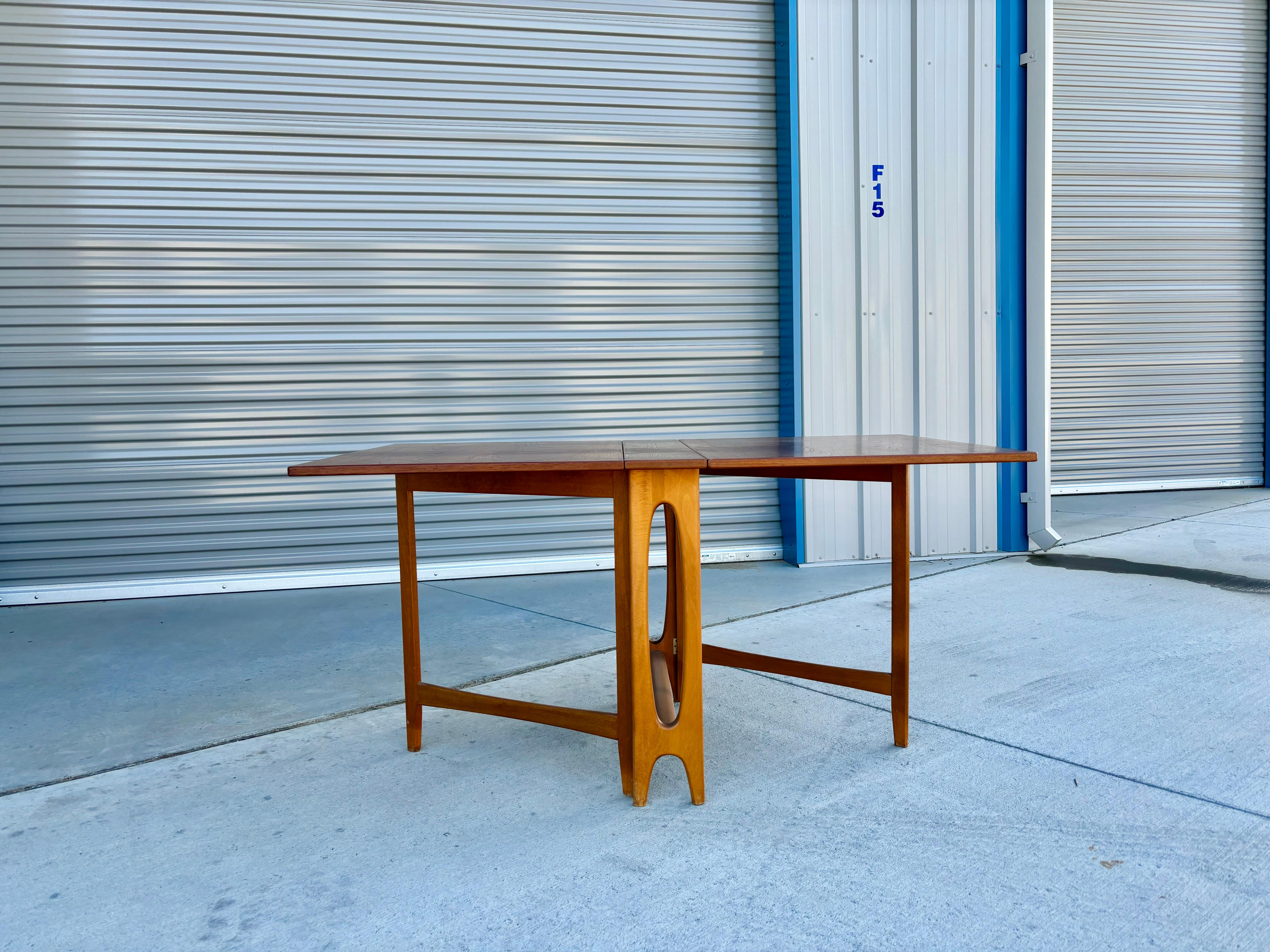 1970s Danish Modern Large Expanding Teak Dining Table - a Pair For Sale 9