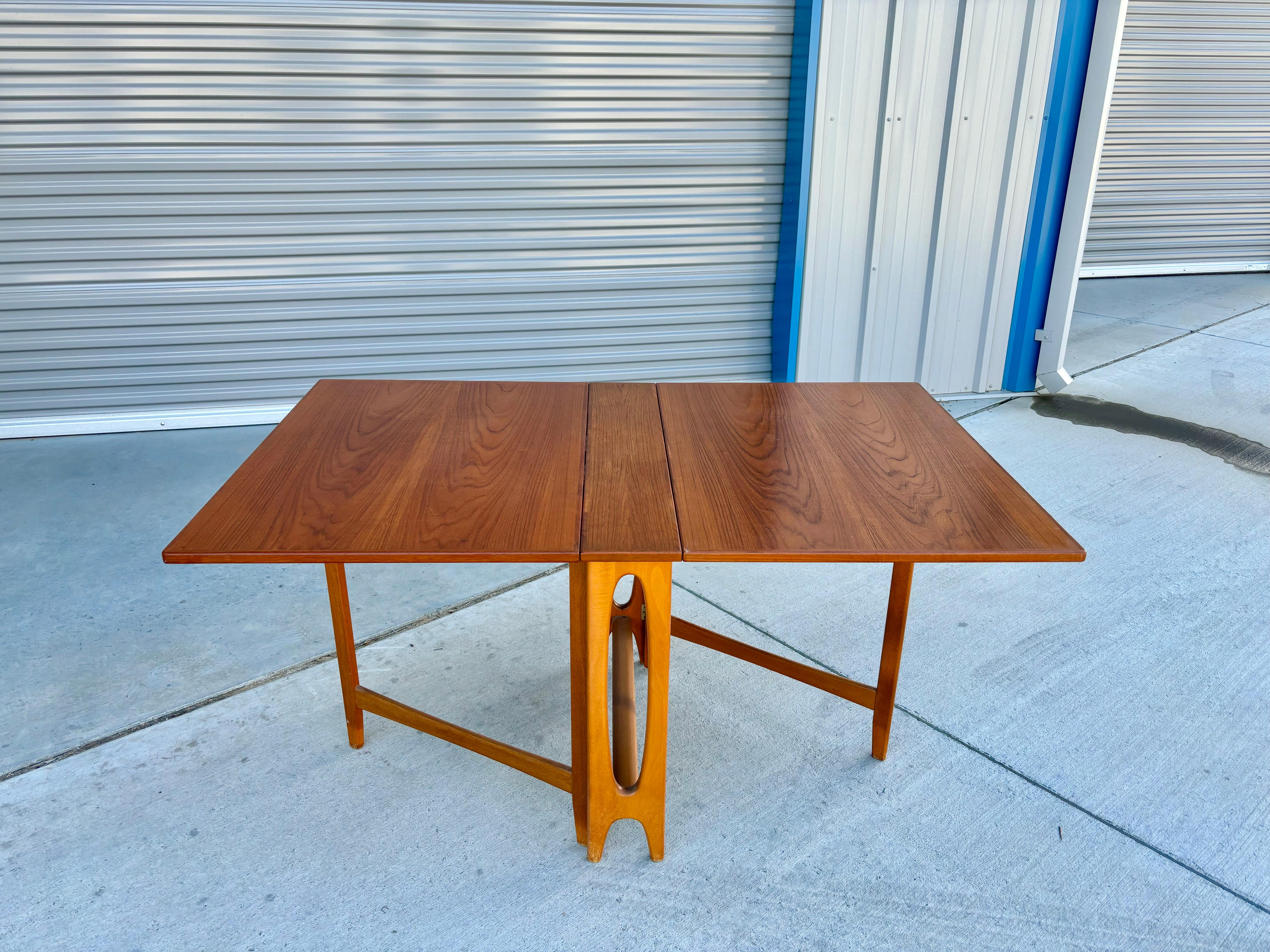 1970s Danish Modern Large Expanding Teak Dining Table - a Pair For Sale 10
