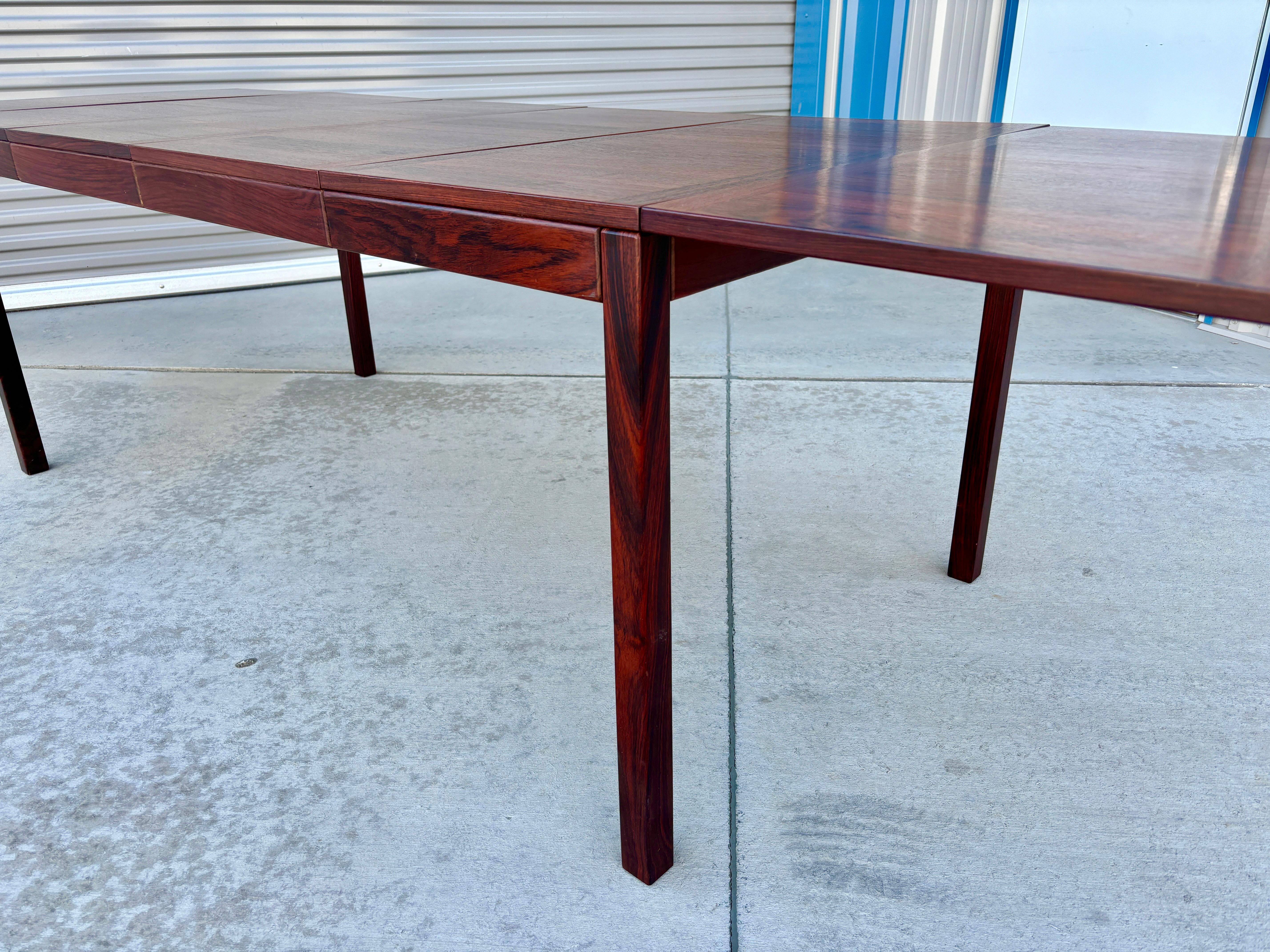 1970s Danish Modern Rosewood Extending Dining Table by Vejle Stole & Møbelfabrik For Sale 7