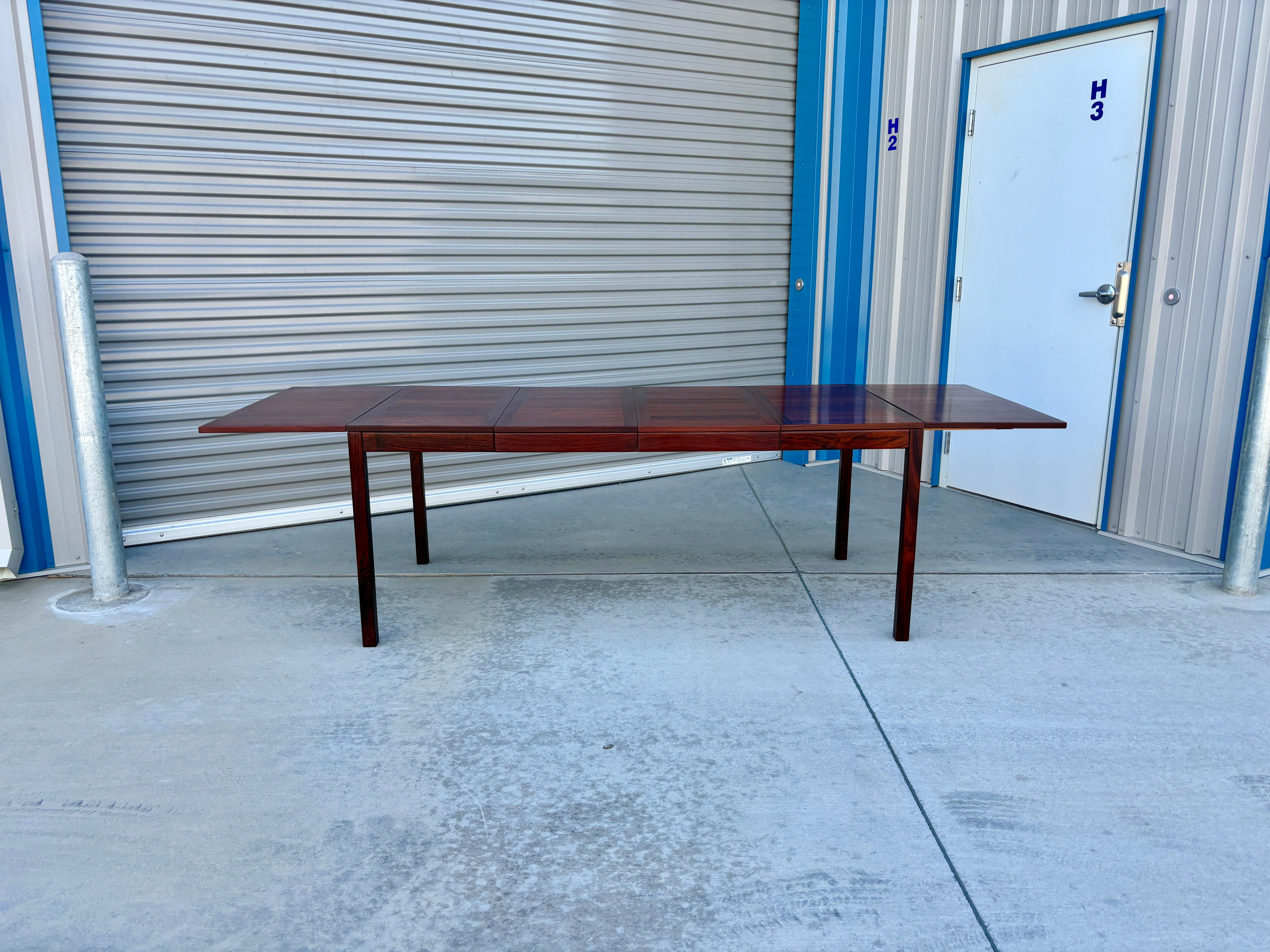 1970s Danish Modern Rosewood Extending Dining Table by Vejle Stole & Møbelfabrik For Sale 10