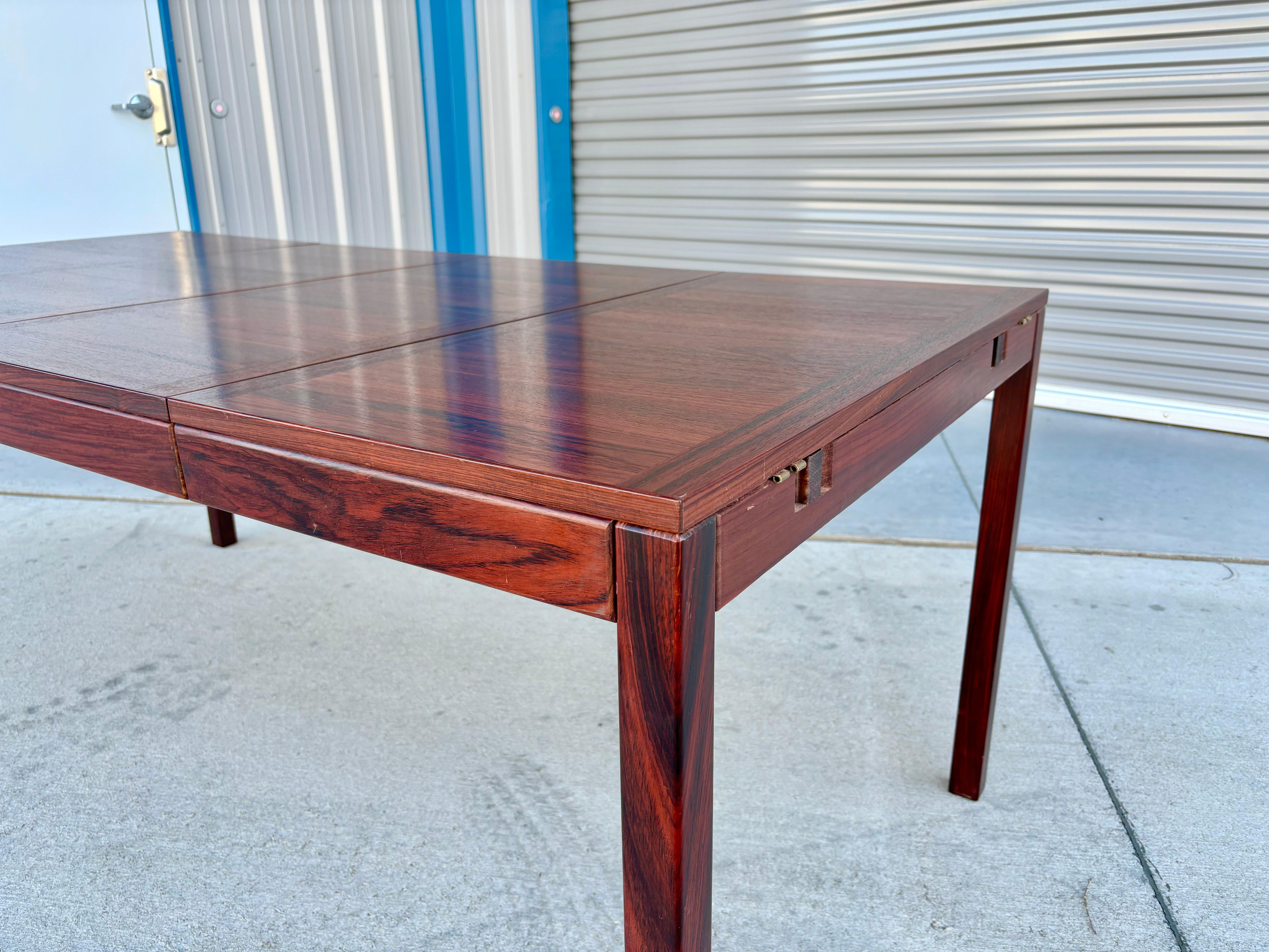 1970s Danish Modern Rosewood Extending Dining Table by Vejle Stole & Møbelfabrik For Sale 11