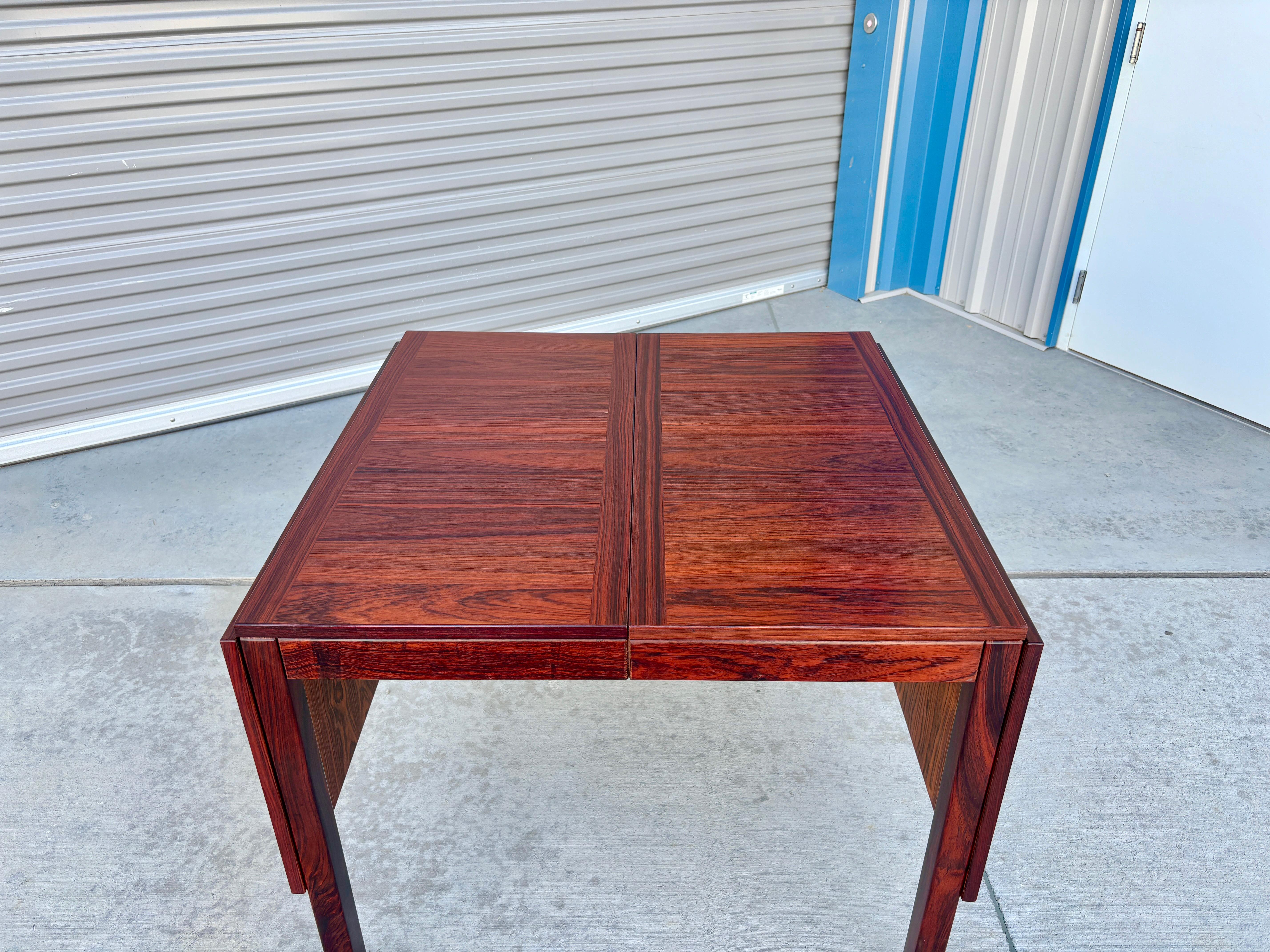 Mid-Century Modern 1970s Danish Modern Rosewood Extending Dining Table by Vejle Stole & Møbelfabrik For Sale