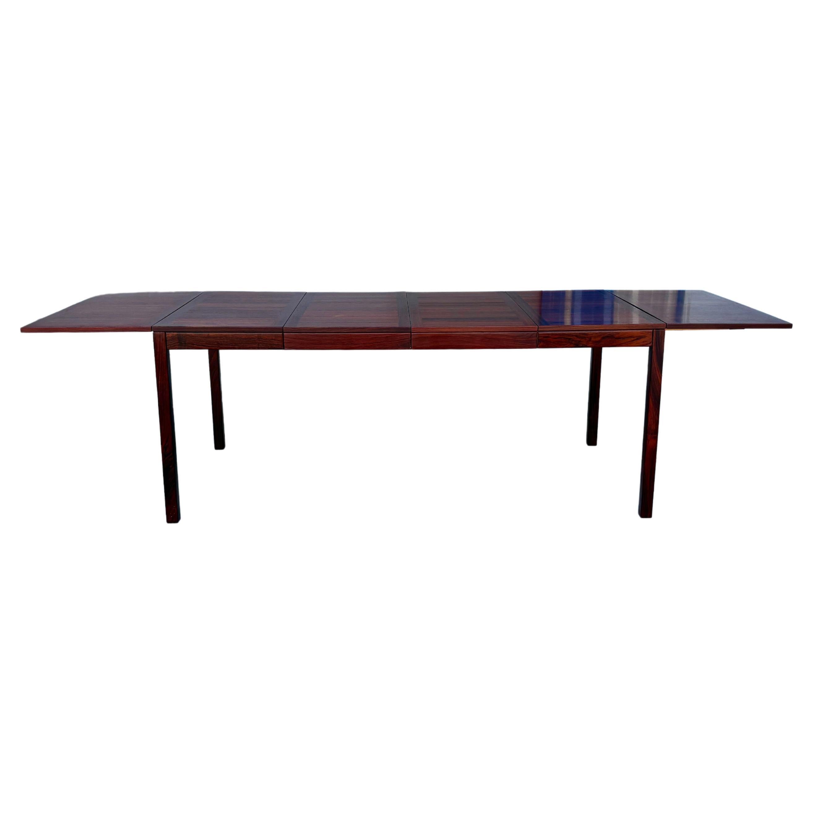 1970s Danish Modern Rosewood Extending Dining Table by Vejle Stole & Møbelfabrik