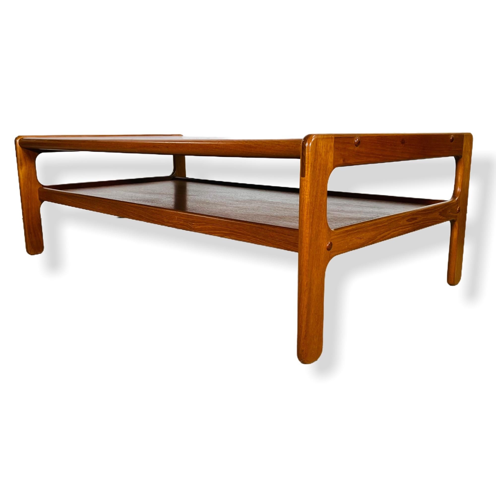 1970s Danish Modern Teak Coffee Table by Kristensen Thomassen for Moreddi 1 In Good Condition In Brooklyn, NY