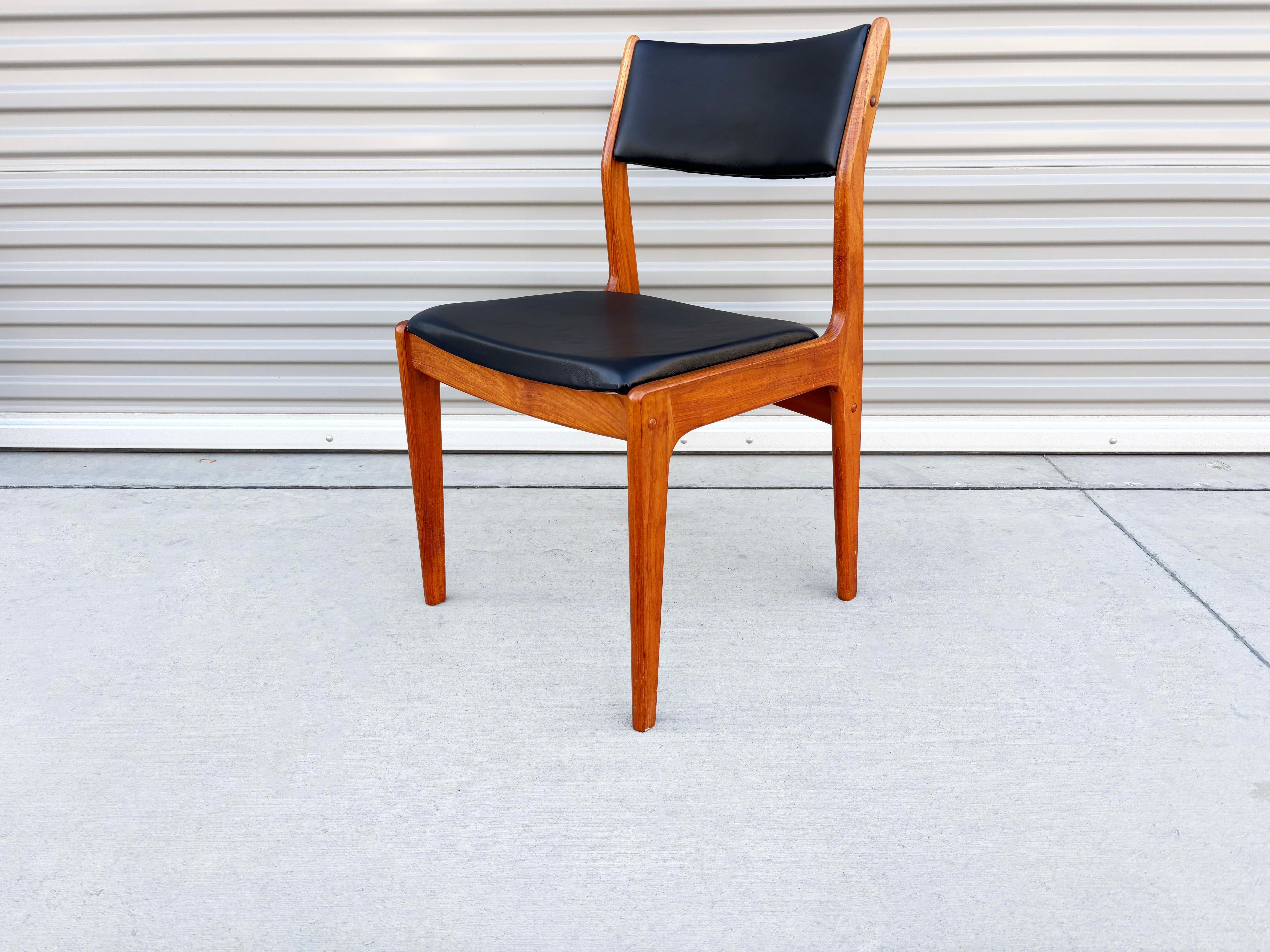 1970er Jahre Dänische Moderne Teakholz Esszimmerstühle Satz von 6 im Angebot 6