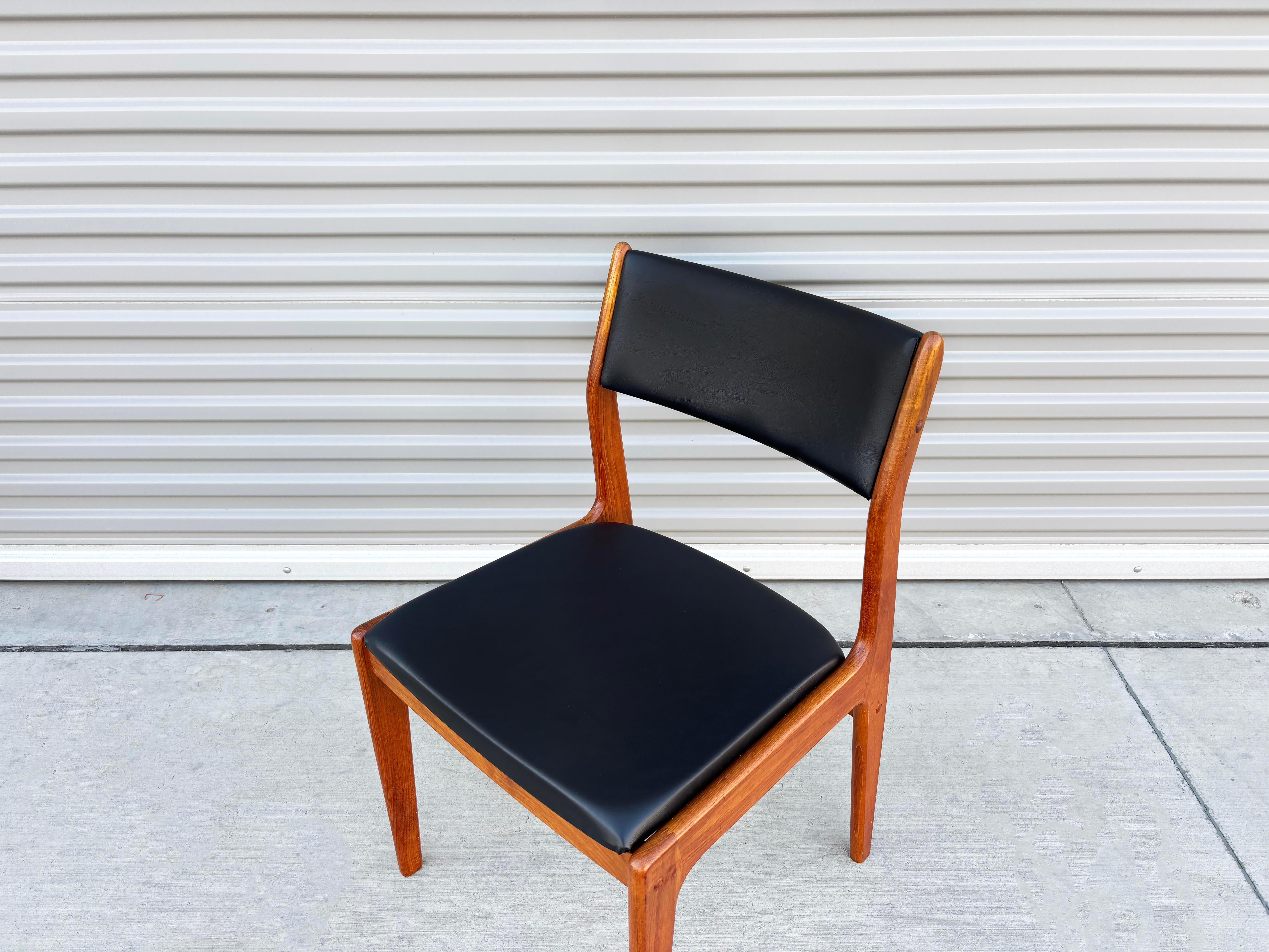 1970er Jahre Dänische Moderne Teakholz Esszimmerstühle Satz von 6 im Angebot 7