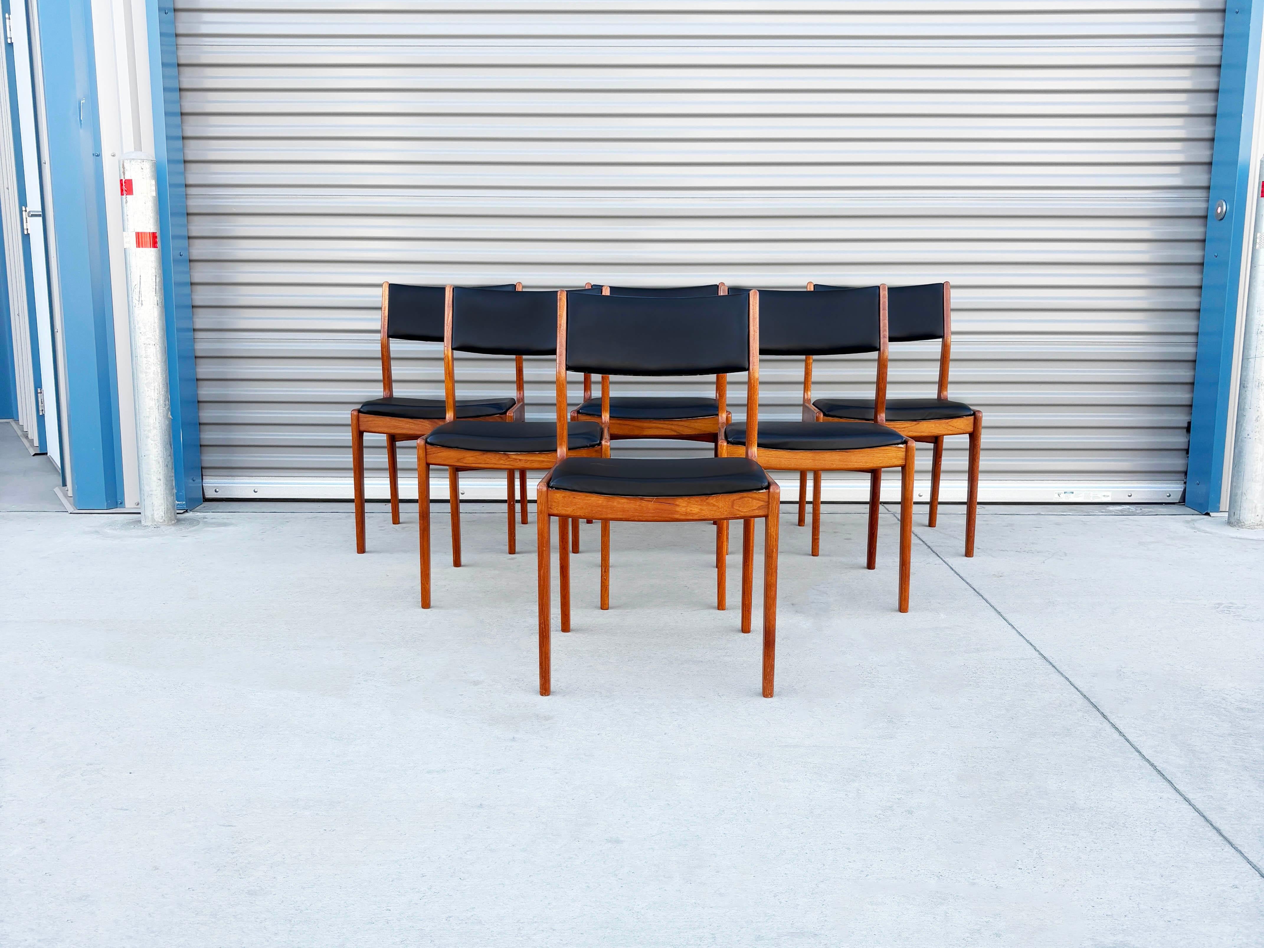 1970er Jahre Dänische Moderne Teakholz Esszimmerstühle Satz von 6 im Angebot 1