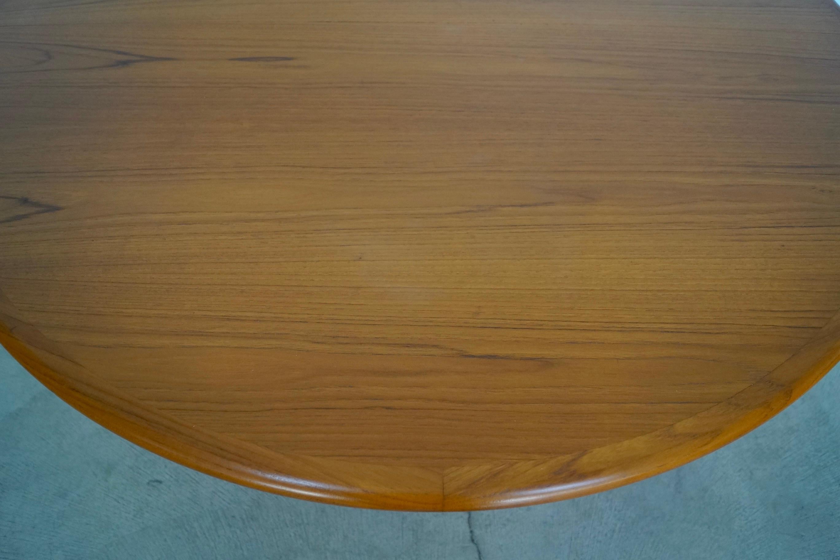 1970s Danish Modern Teak Dining Table by Skovby 6