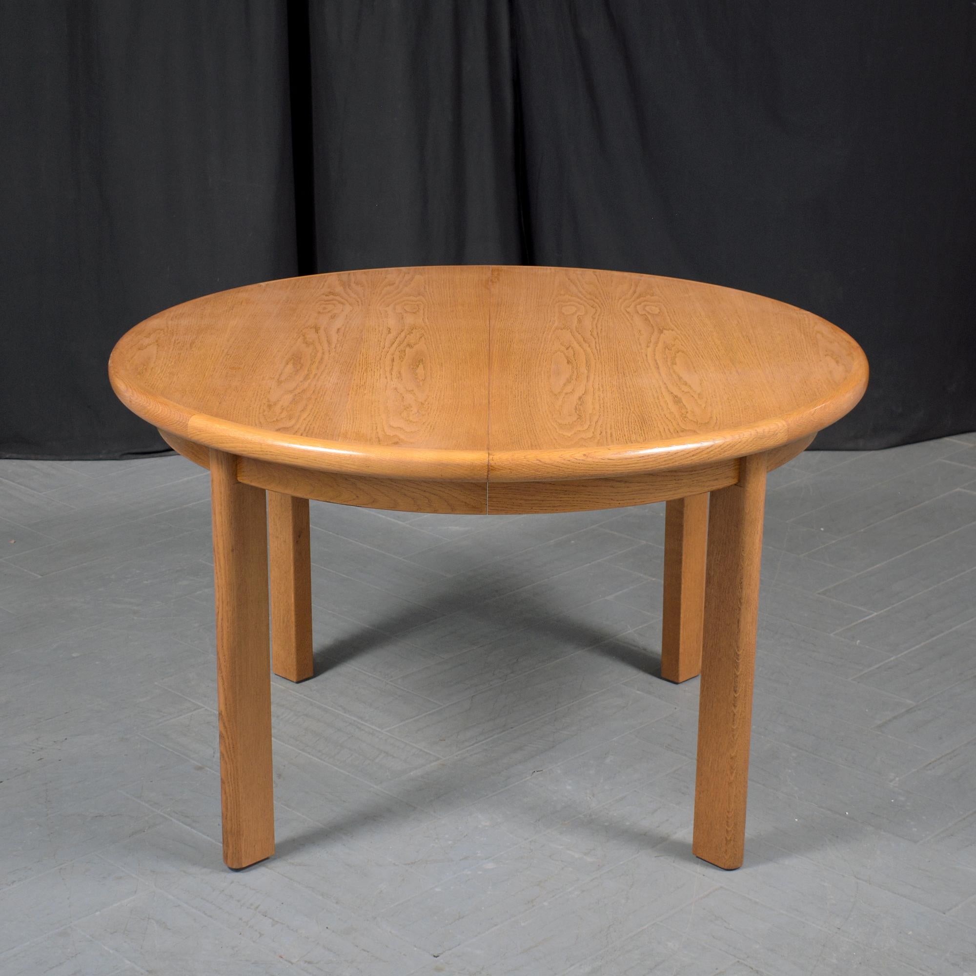 1970s Danish Modern Teak Dining Table with Extendable Leaves For Sale 5