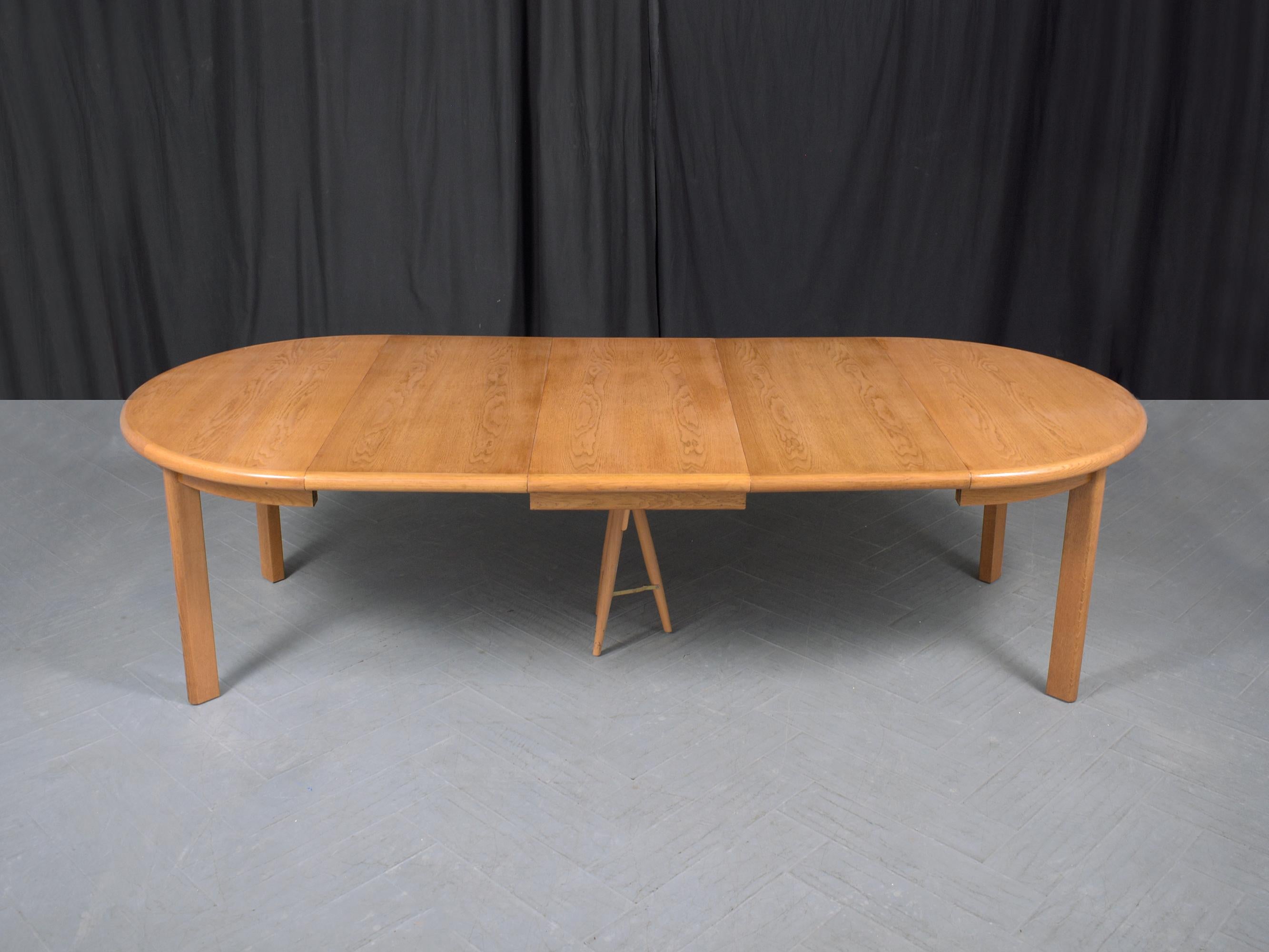 1970s Danish Modern Teak Dining Table with Extendable Leaves For Sale 1