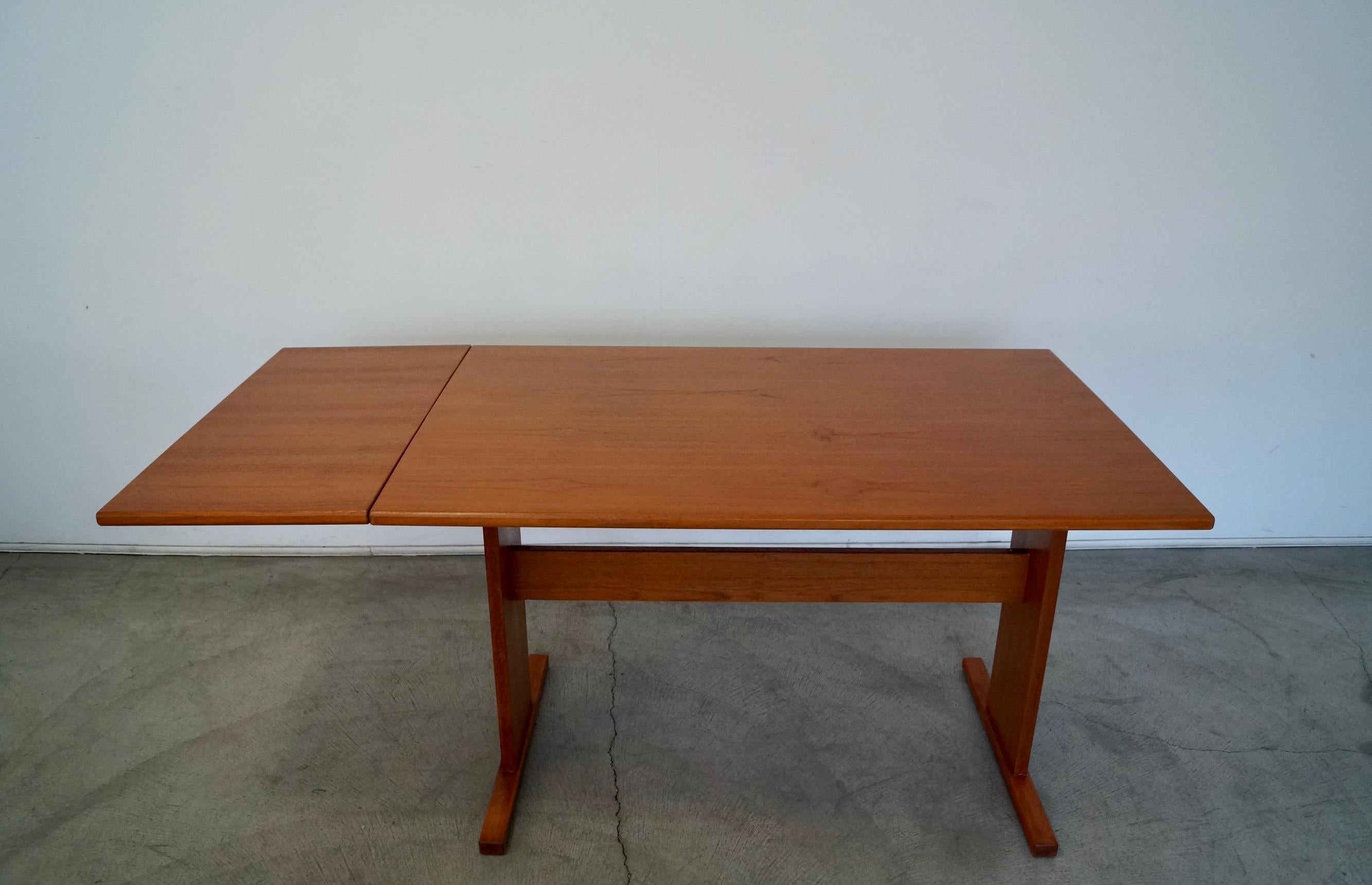 1970's Danish Modern Teak Gangso Dining Table In Excellent Condition For Sale In Burbank, CA