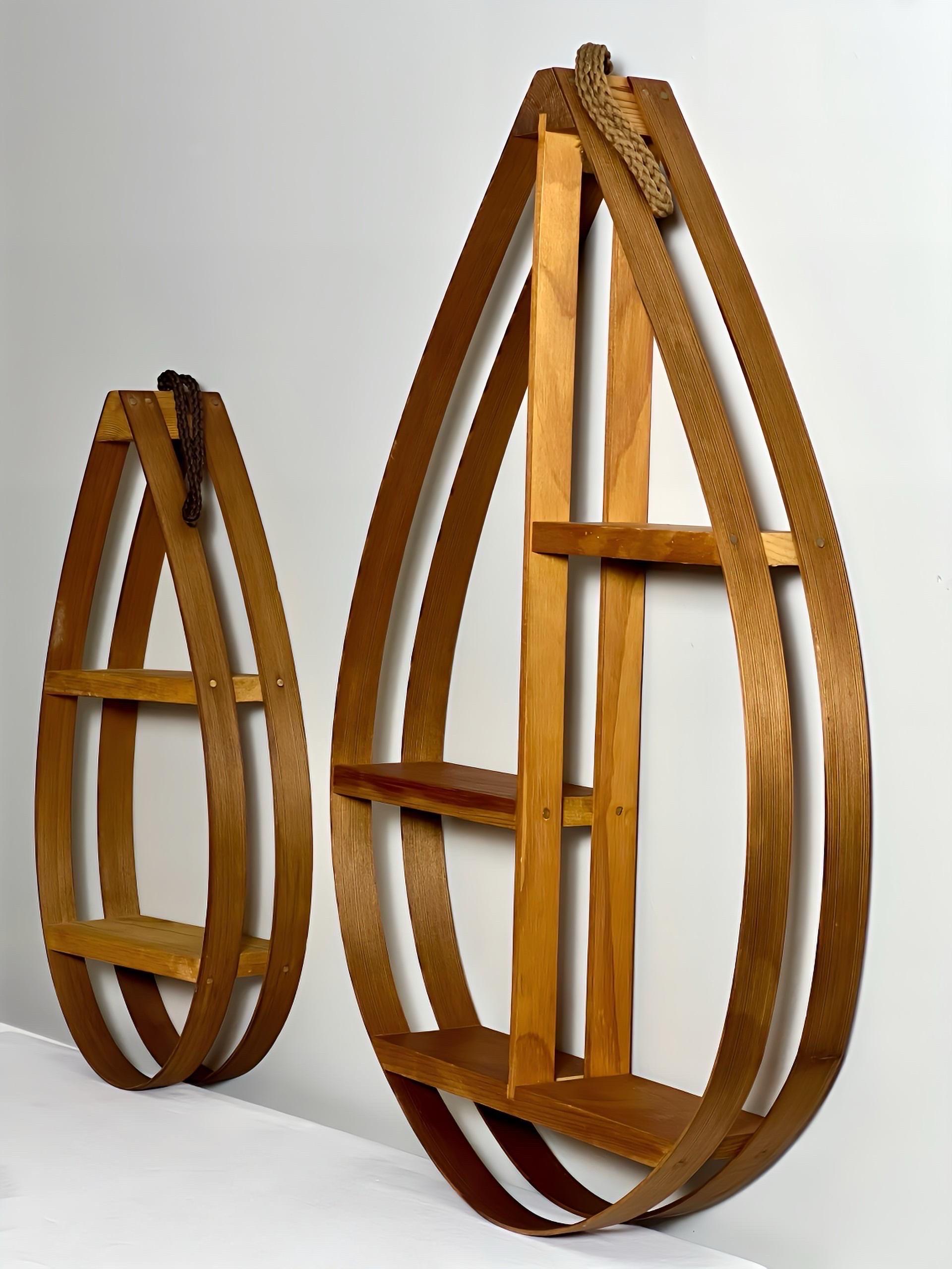 1970s Danish Modern Teardrop Bentwood Wall Shelf Curios, Pair In Good Condition For Sale In Doylestown, PA