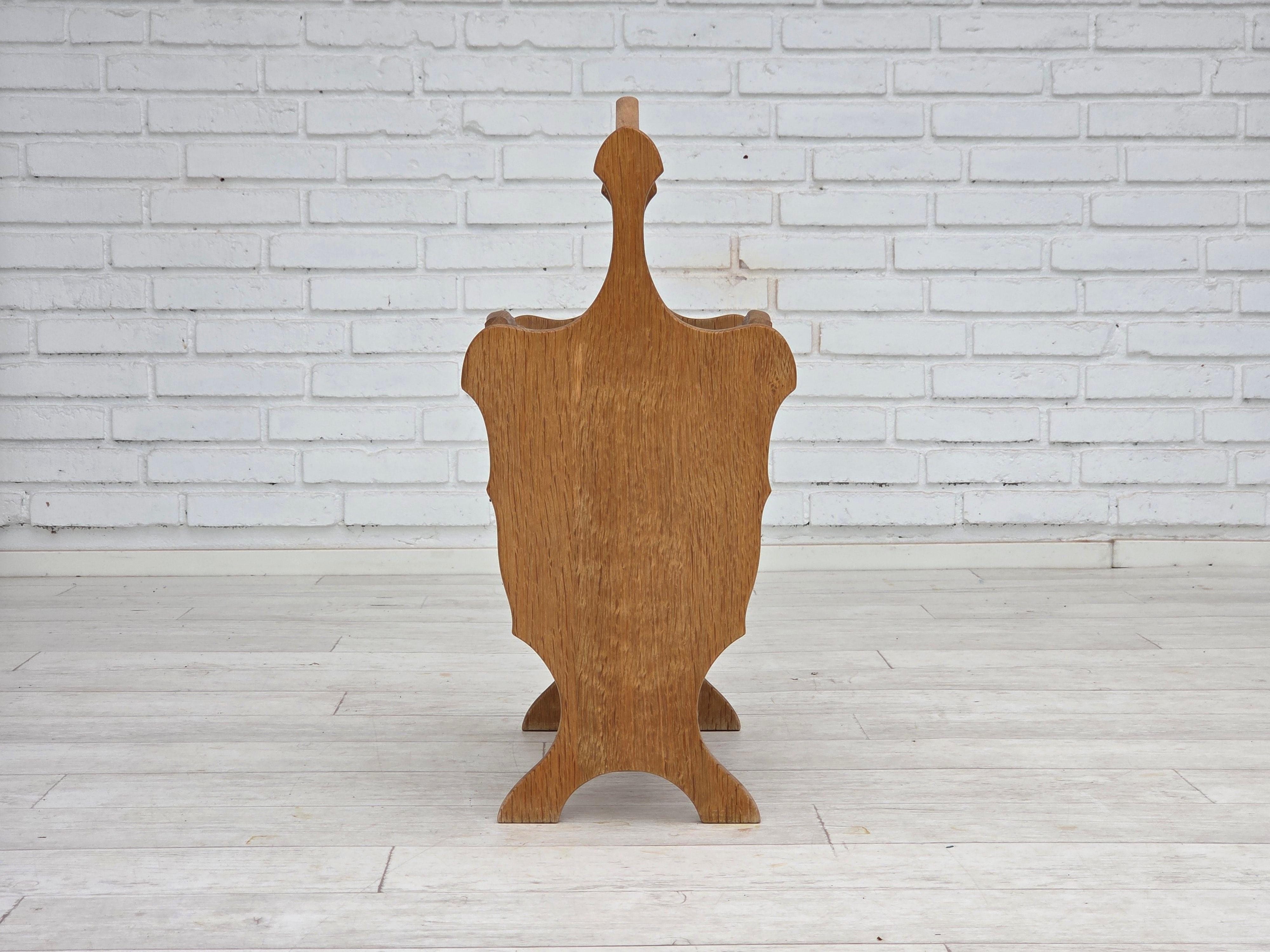 1970s, Danish newspaper holder, solid oak wood, furniture mesh. For Sale 7