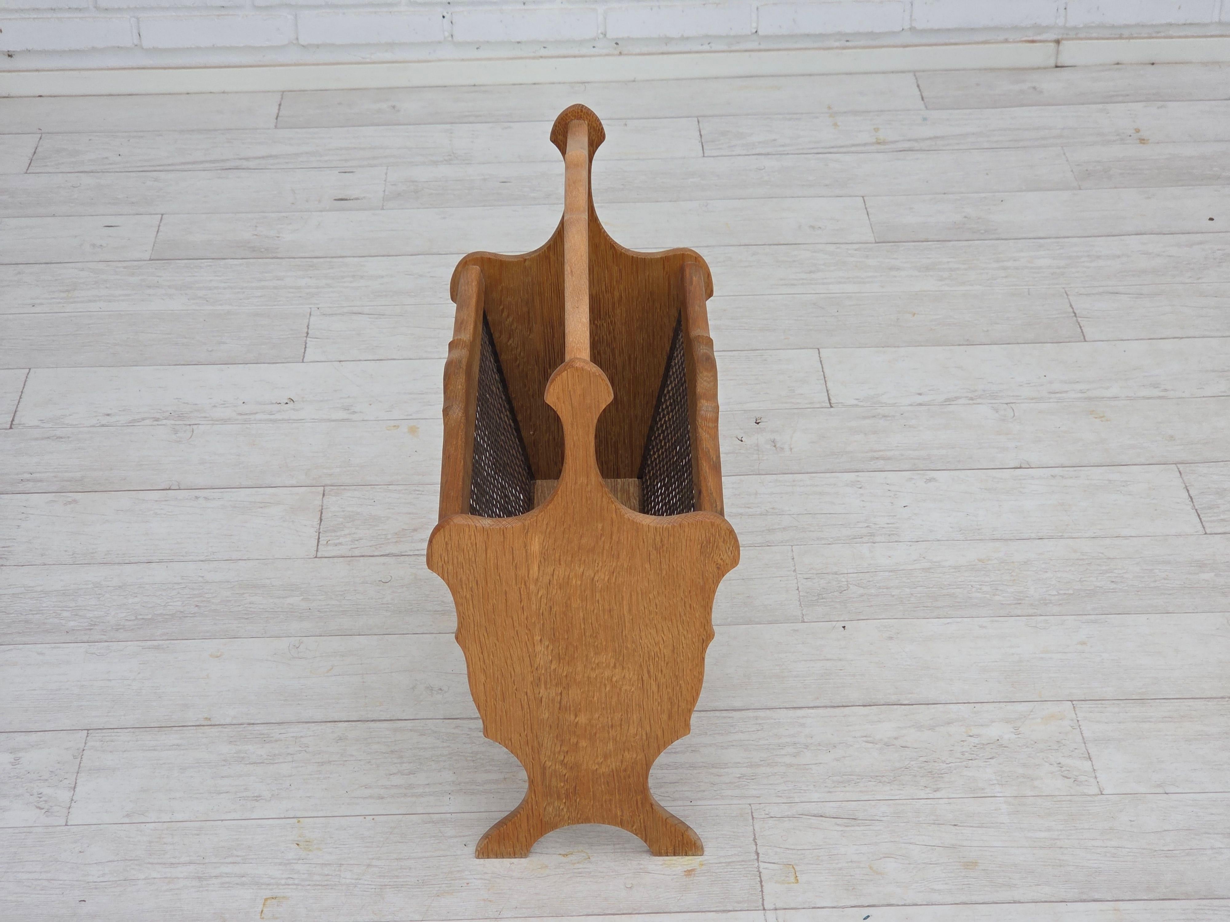 1970s, Danish newspaper holder, solid oak wood, furniture mesh. For Sale 8