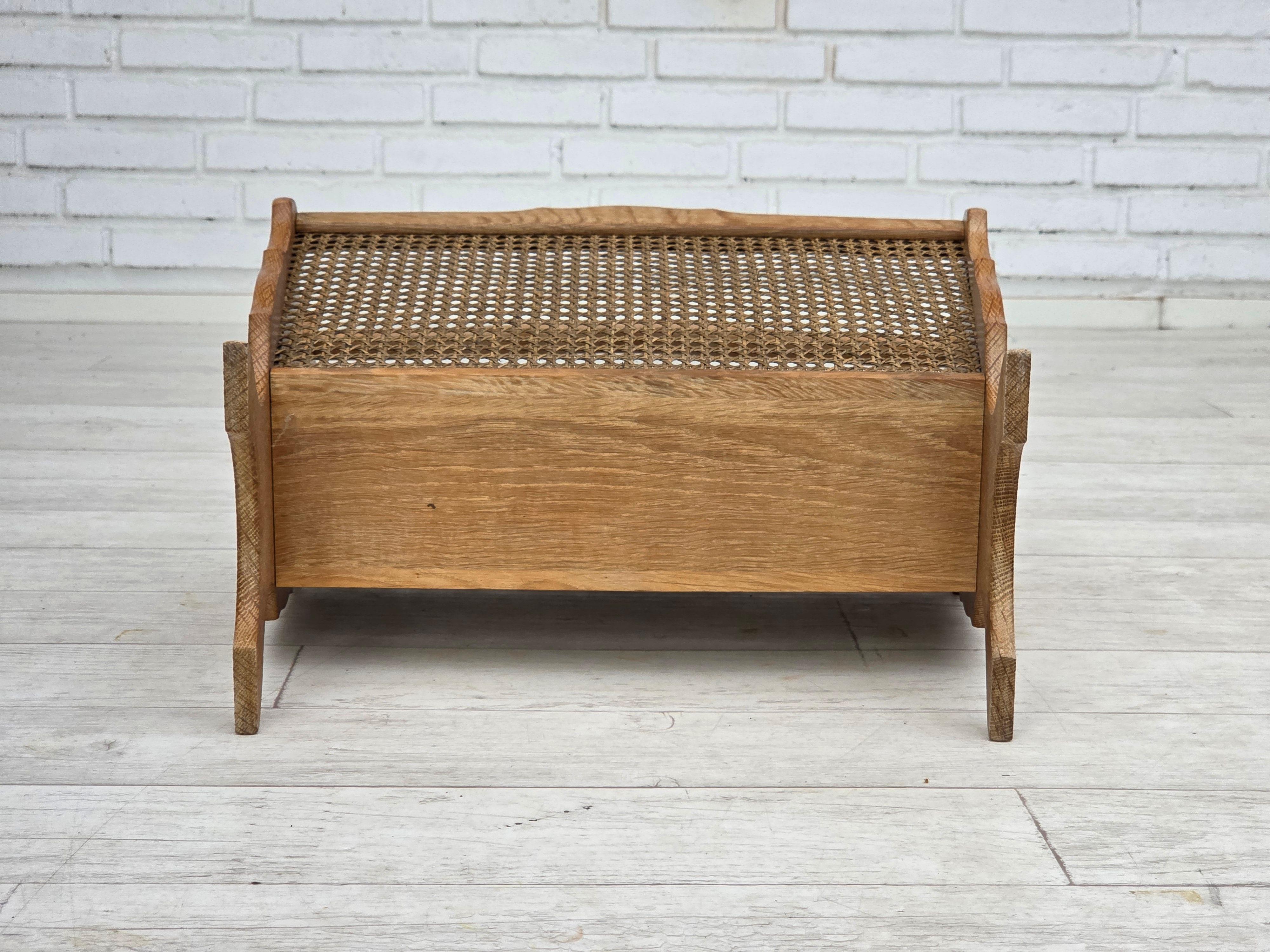 1970s, Danish newspaper holder, solid oak wood, furniture mesh. For Sale 9