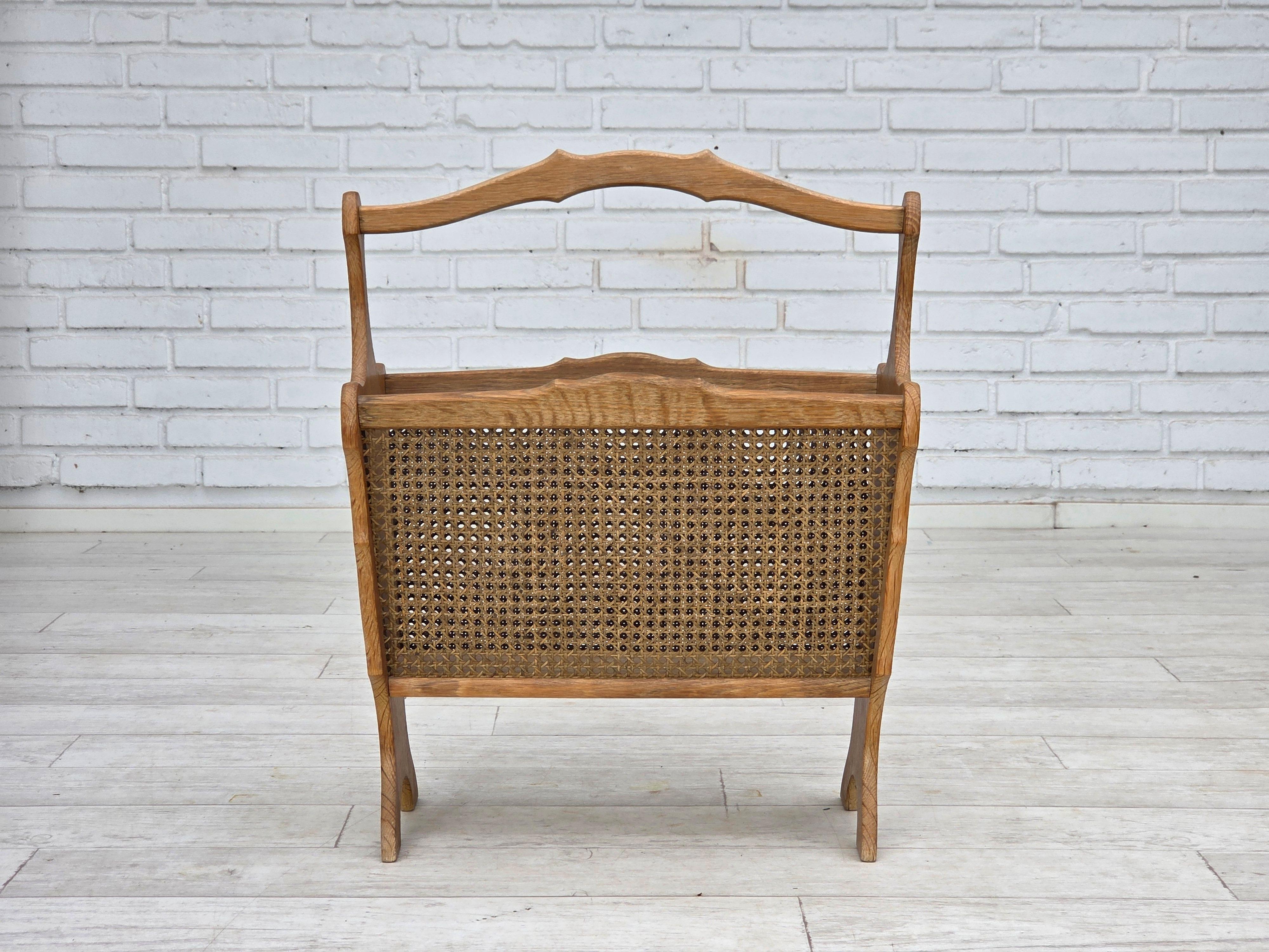Oak 1970s, Danish newspaper holder, solid oak wood, furniture mesh. For Sale