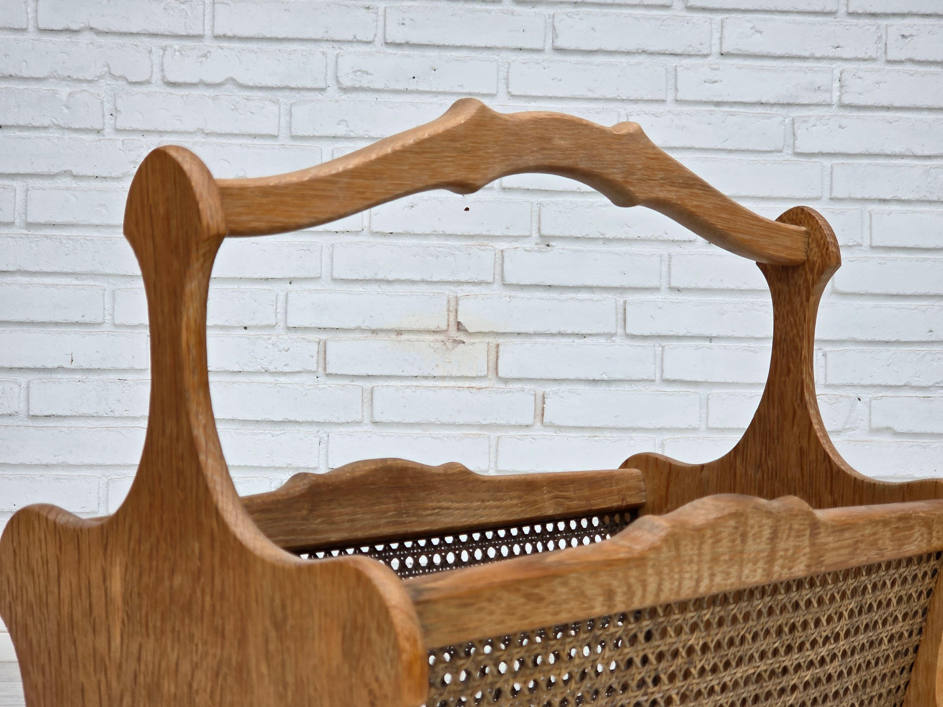 1970s, Danish newspaper holder, solid oak wood, furniture mesh. For Sale 2