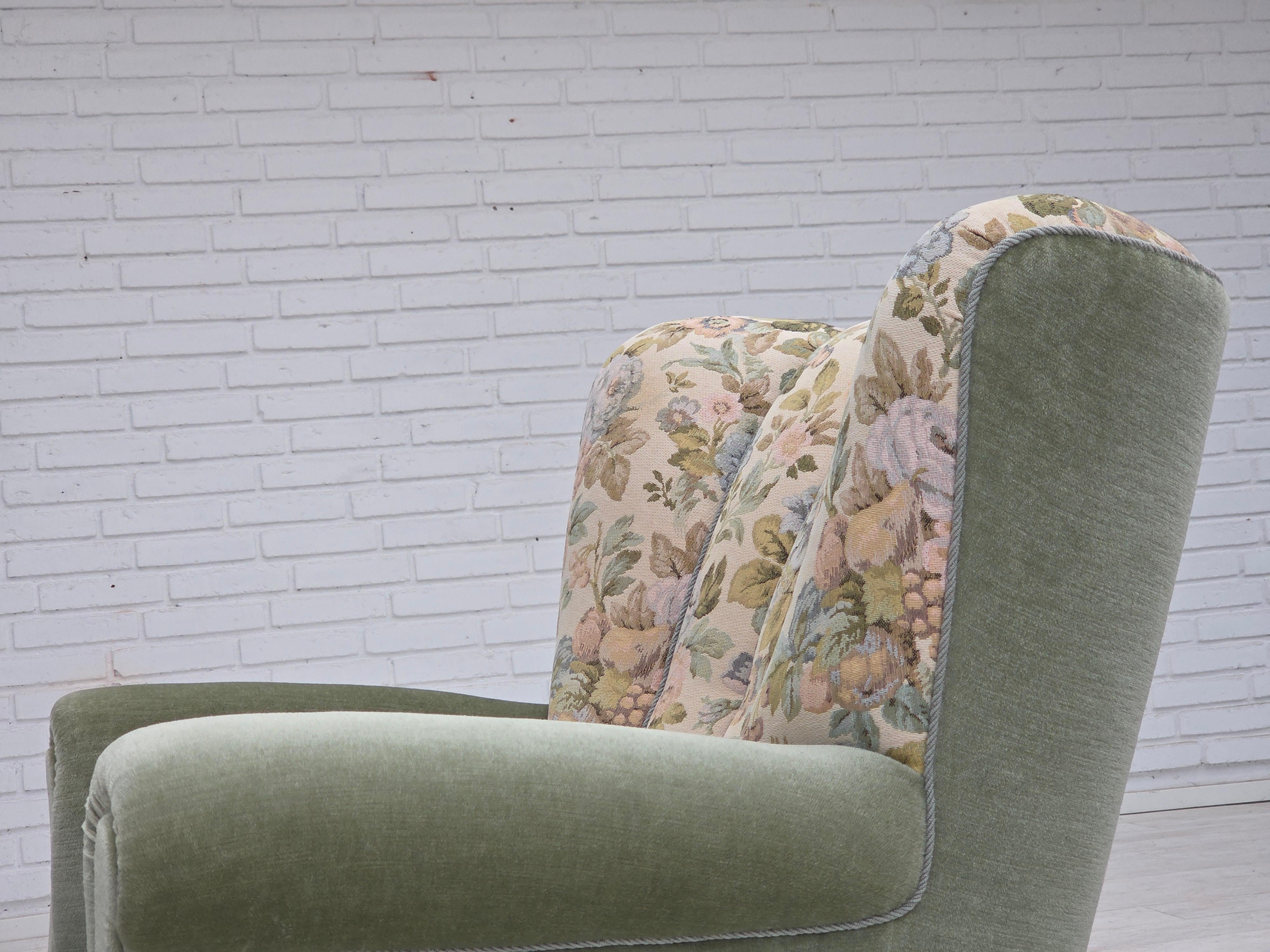 Fauteuil de détente danois des années 1970, velours de mobilier vert, état original en vente 10