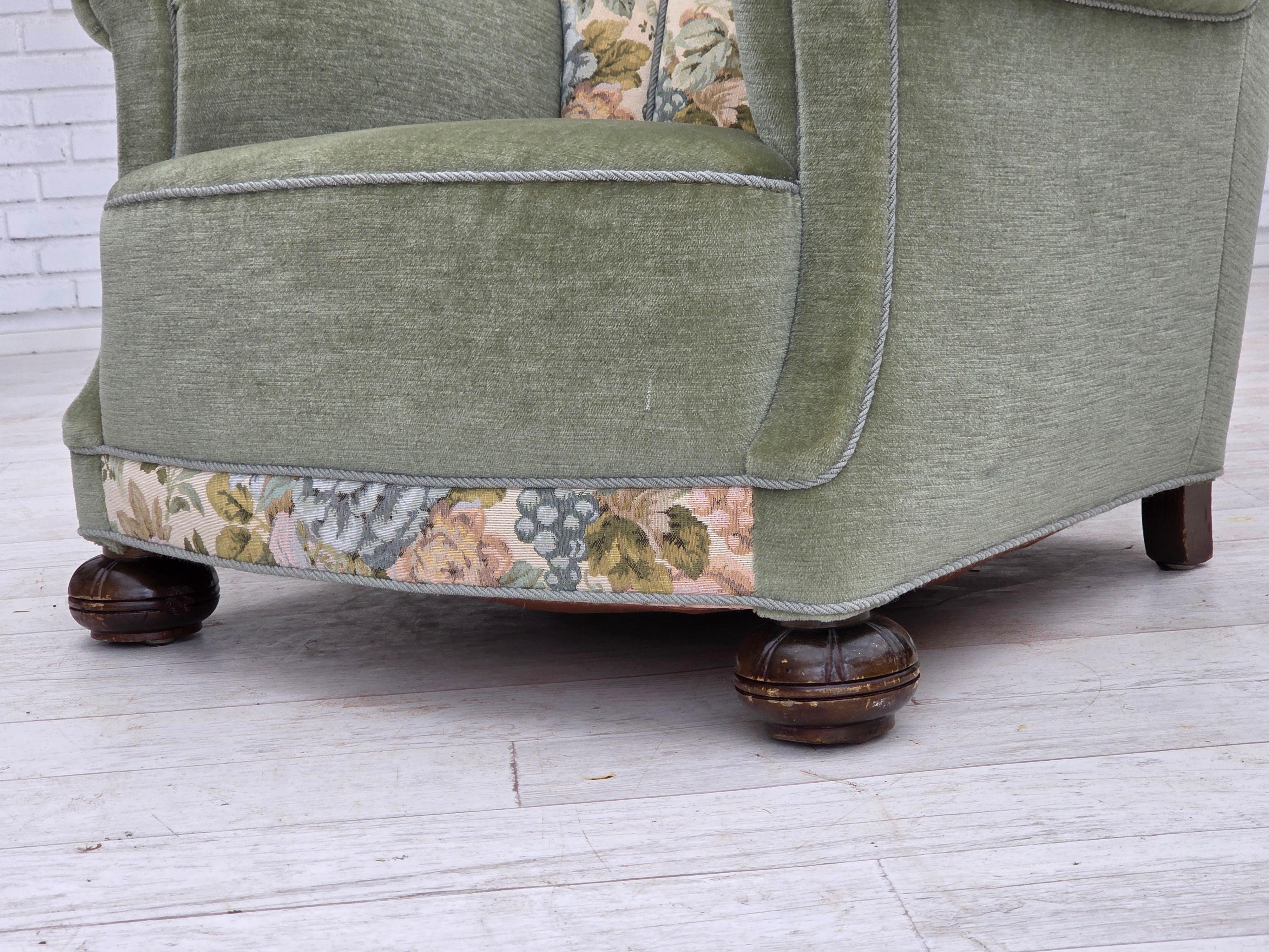 Fauteuil de détente danois des années 1970, velours de mobilier vert, état original en vente 11