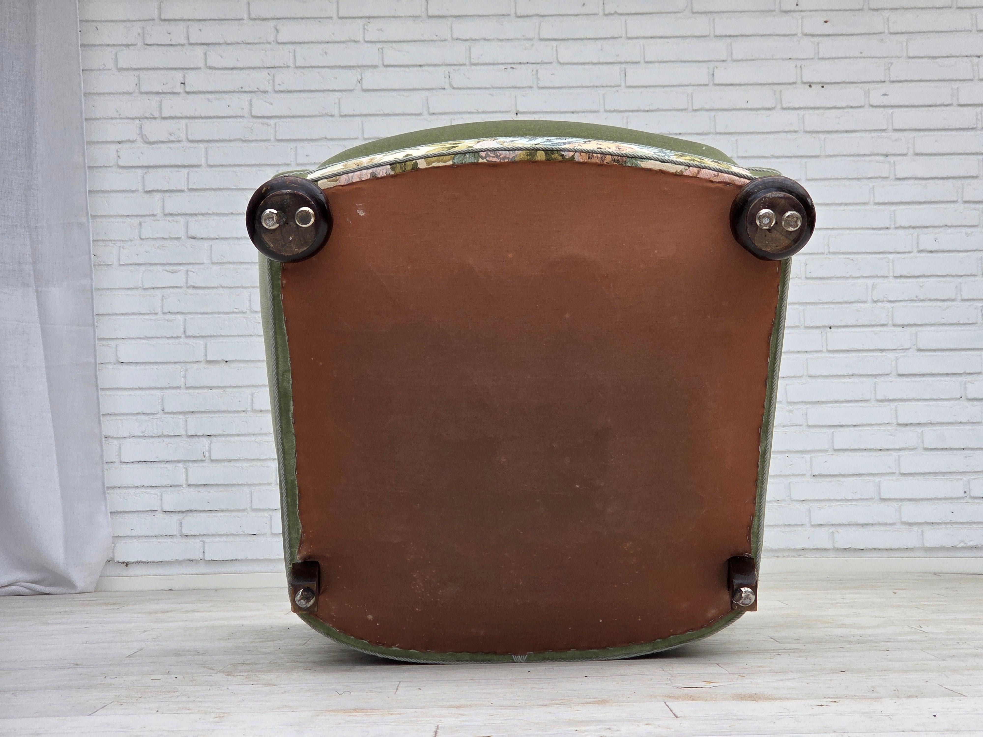 Fauteuil de détente danois des années 1970, velours de mobilier vert, état original en vente 12