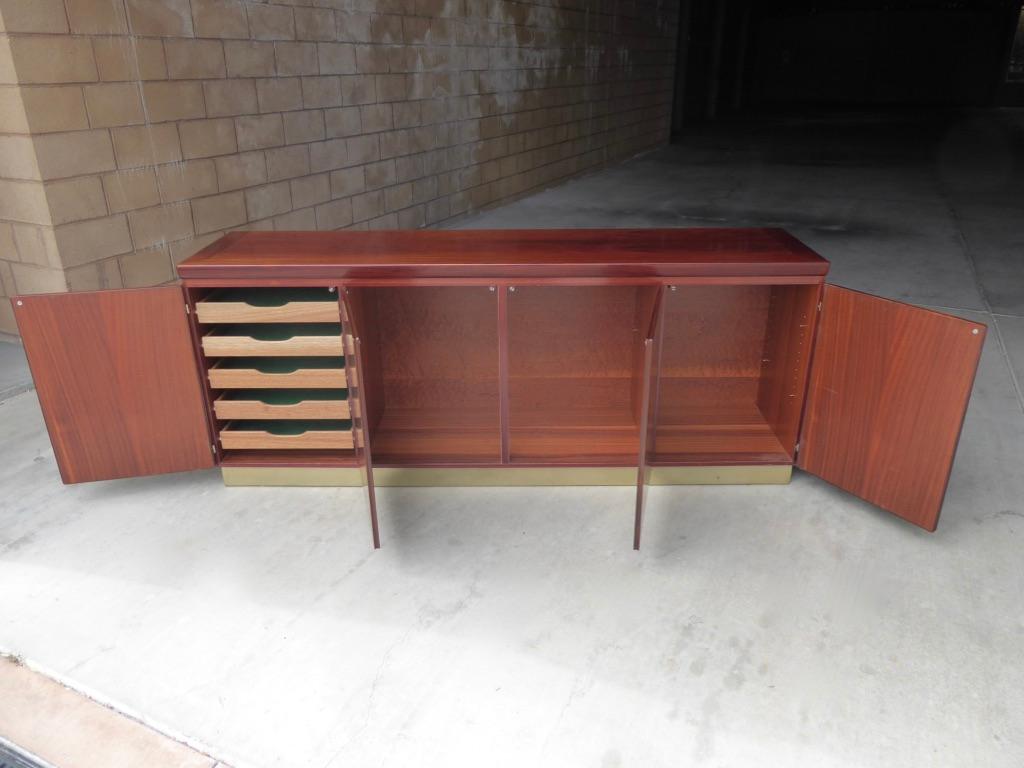 1970s Danish Rosewood Four-Door Sideboard by Skovby For Sale 5