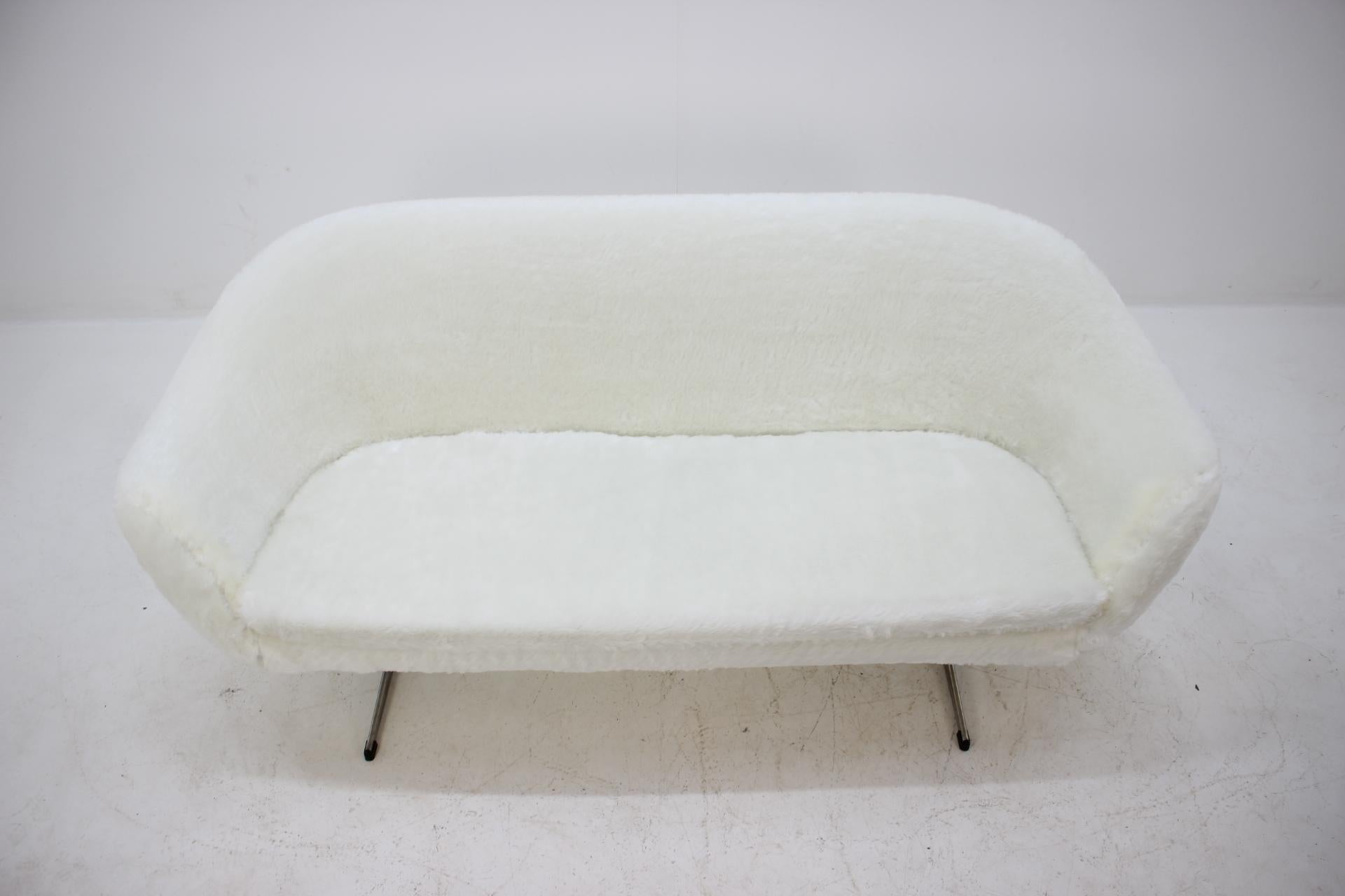 Late 20th Century 1970s Danish Shell 3-Seat Sofa