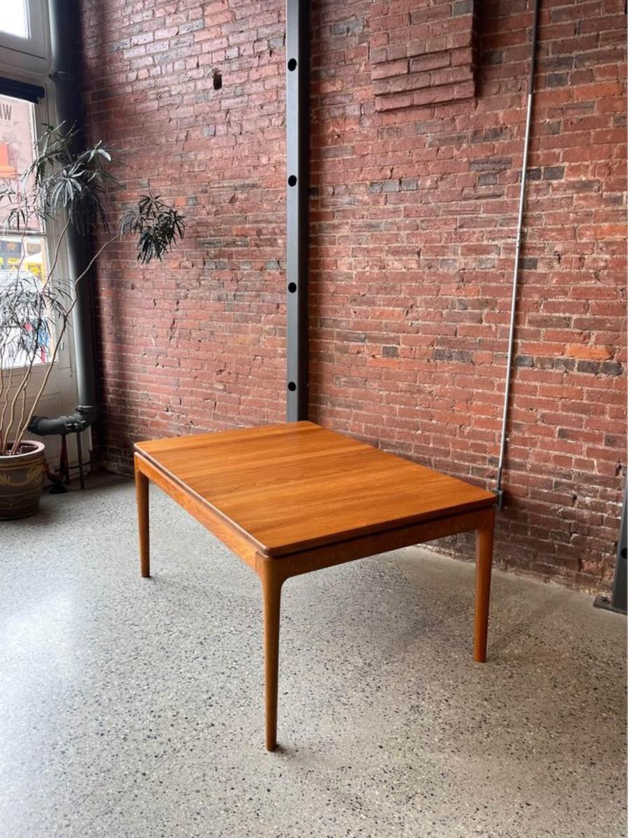 1970’s Danish solid teak dining table by Glostrup Møbelfabrik For Sale 2