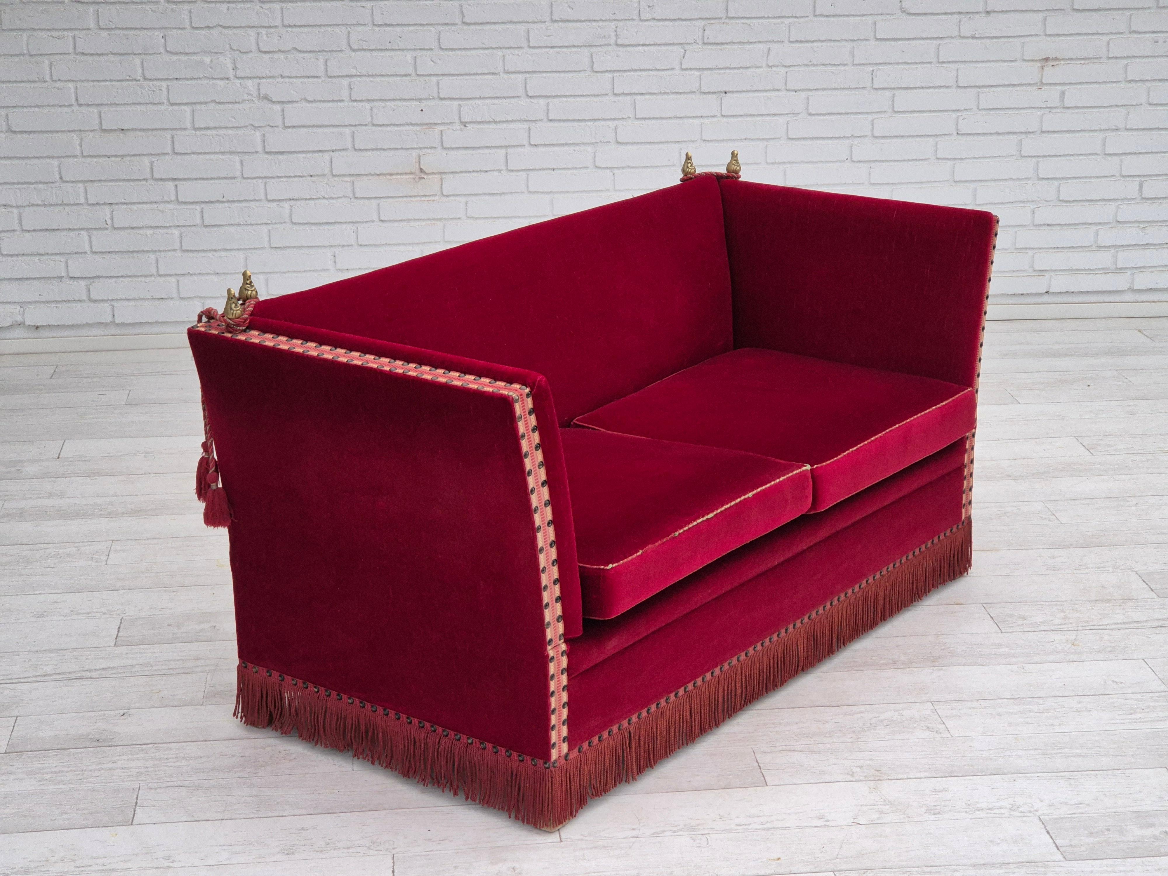 Dänisches 2-Sitzer-Sofa mit hängenden Armlehnen aus den 1970er Jahren, 