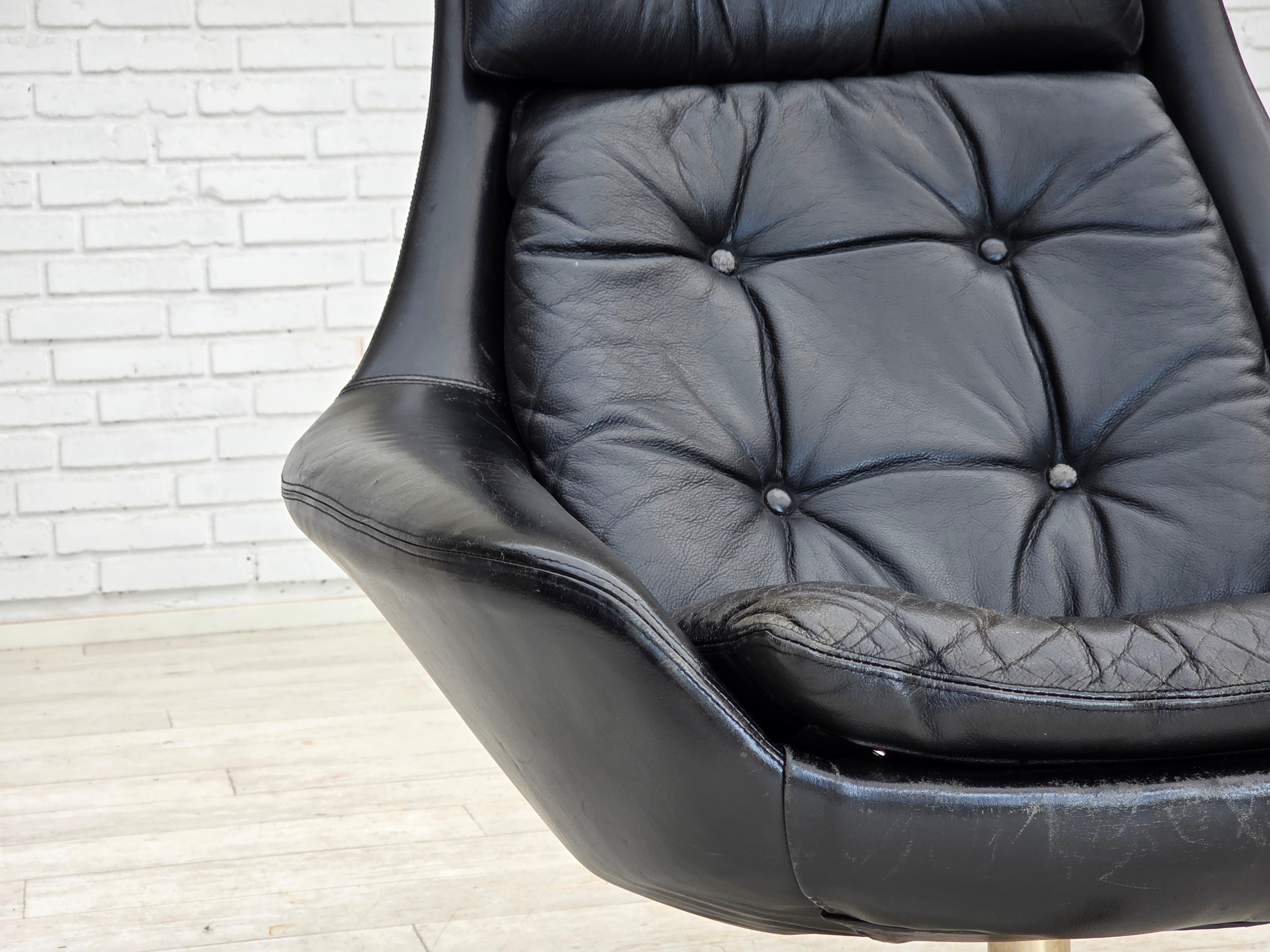 1970, fauteuil pivotant danois par H.W. Klein pour Bramin Møbler, meuble en cuir. en vente 4