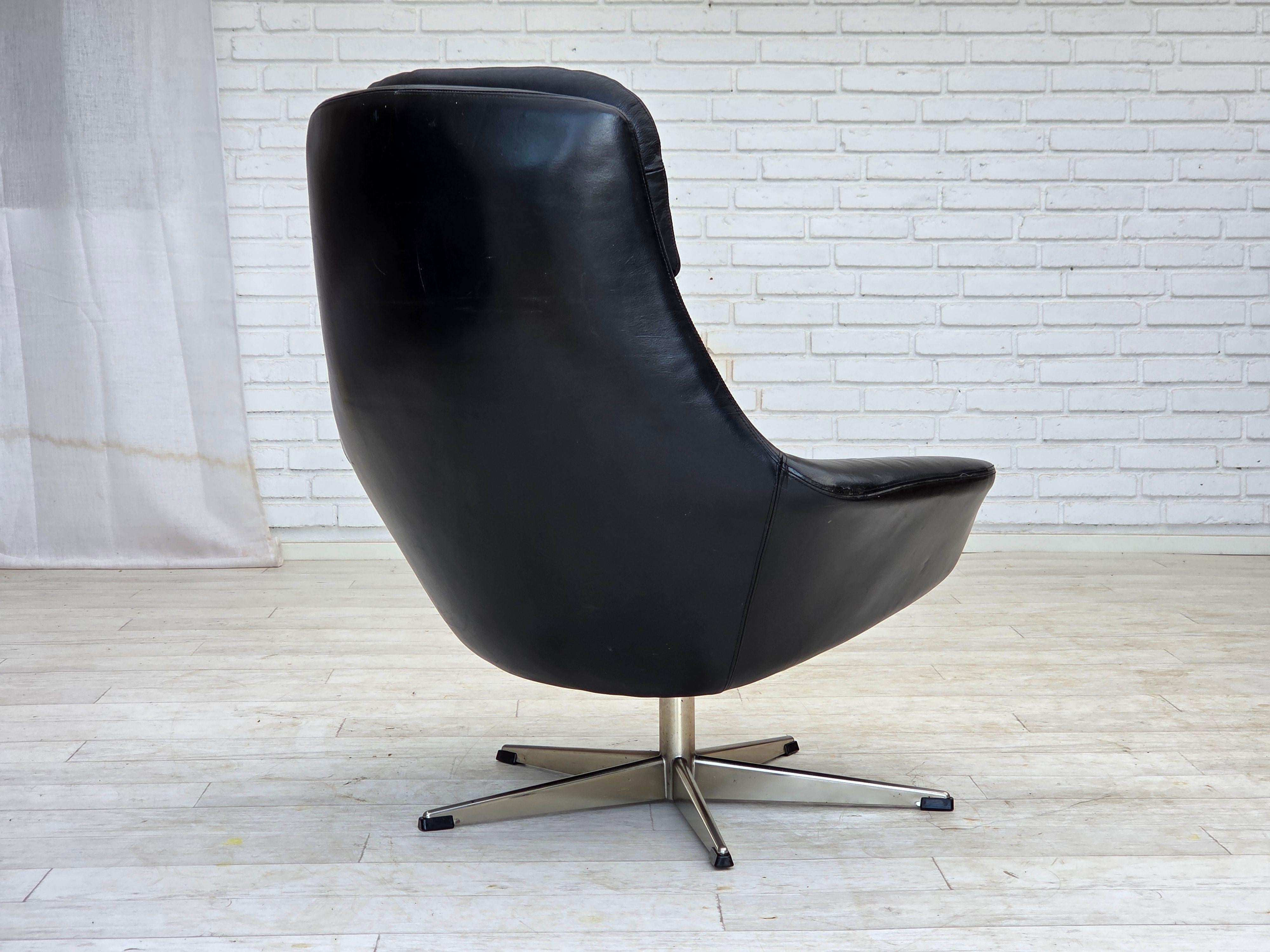 Danois 1970, fauteuil pivotant danois par H.W. Klein pour Bramin Møbler, meuble en cuir. en vente