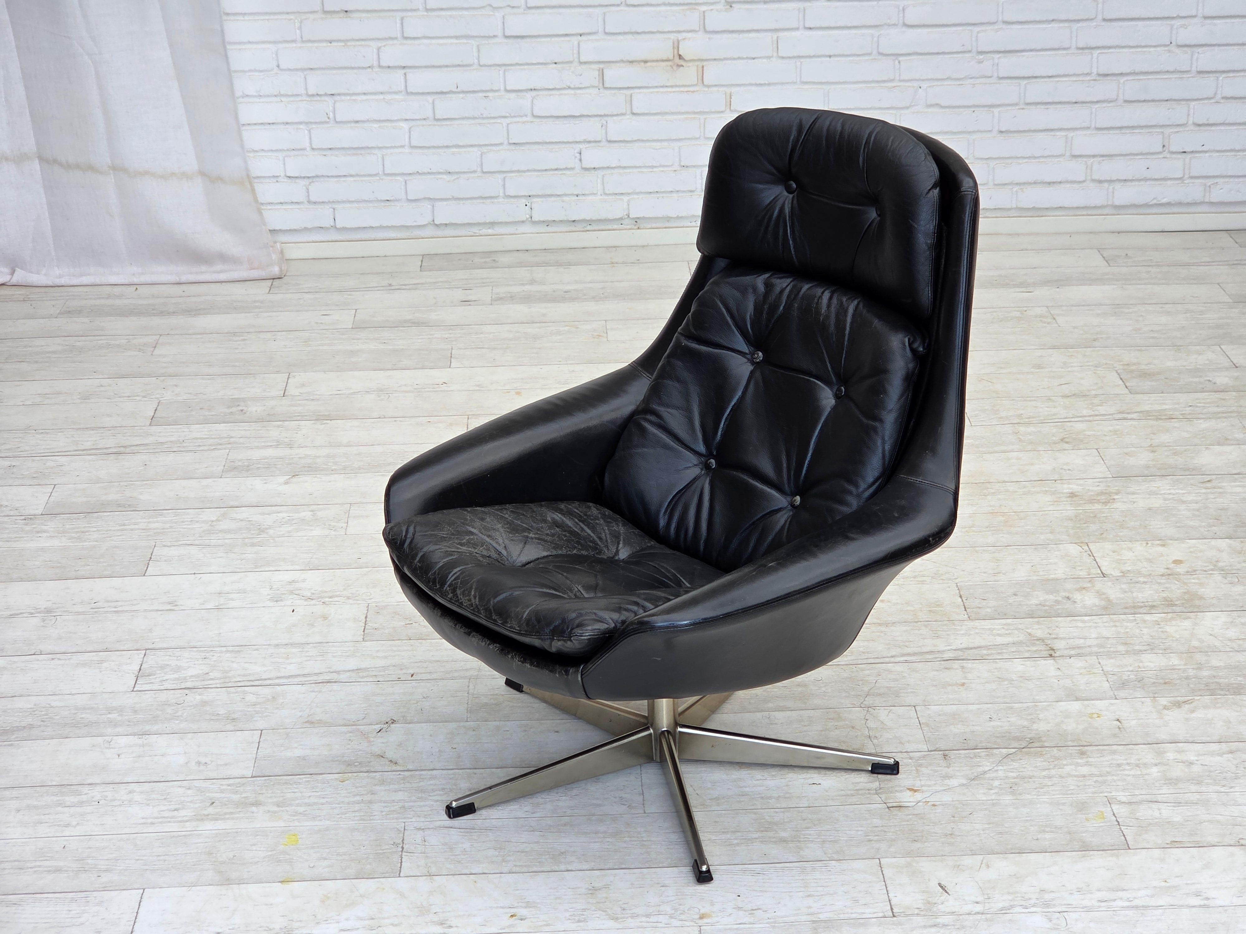 Acier 1970, fauteuil pivotant danois par H.W. Klein pour Bramin Møbler, meuble en cuir. en vente