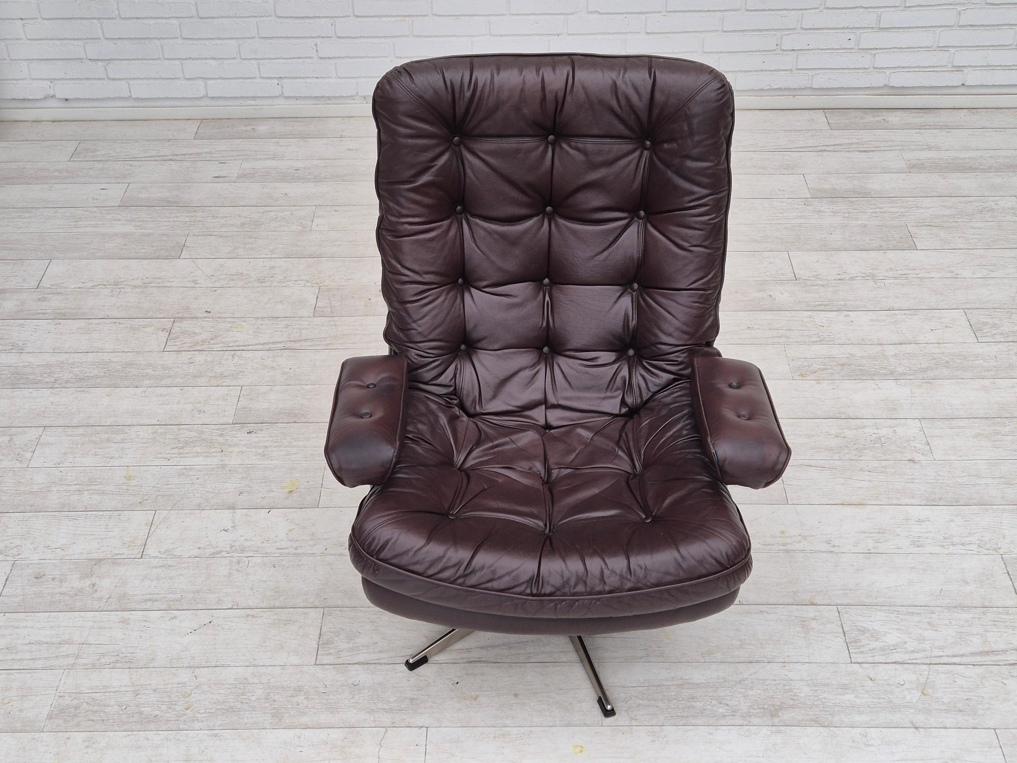 1970s, Danish swivel chair, original condition, brown furniture leather. For Sale 7