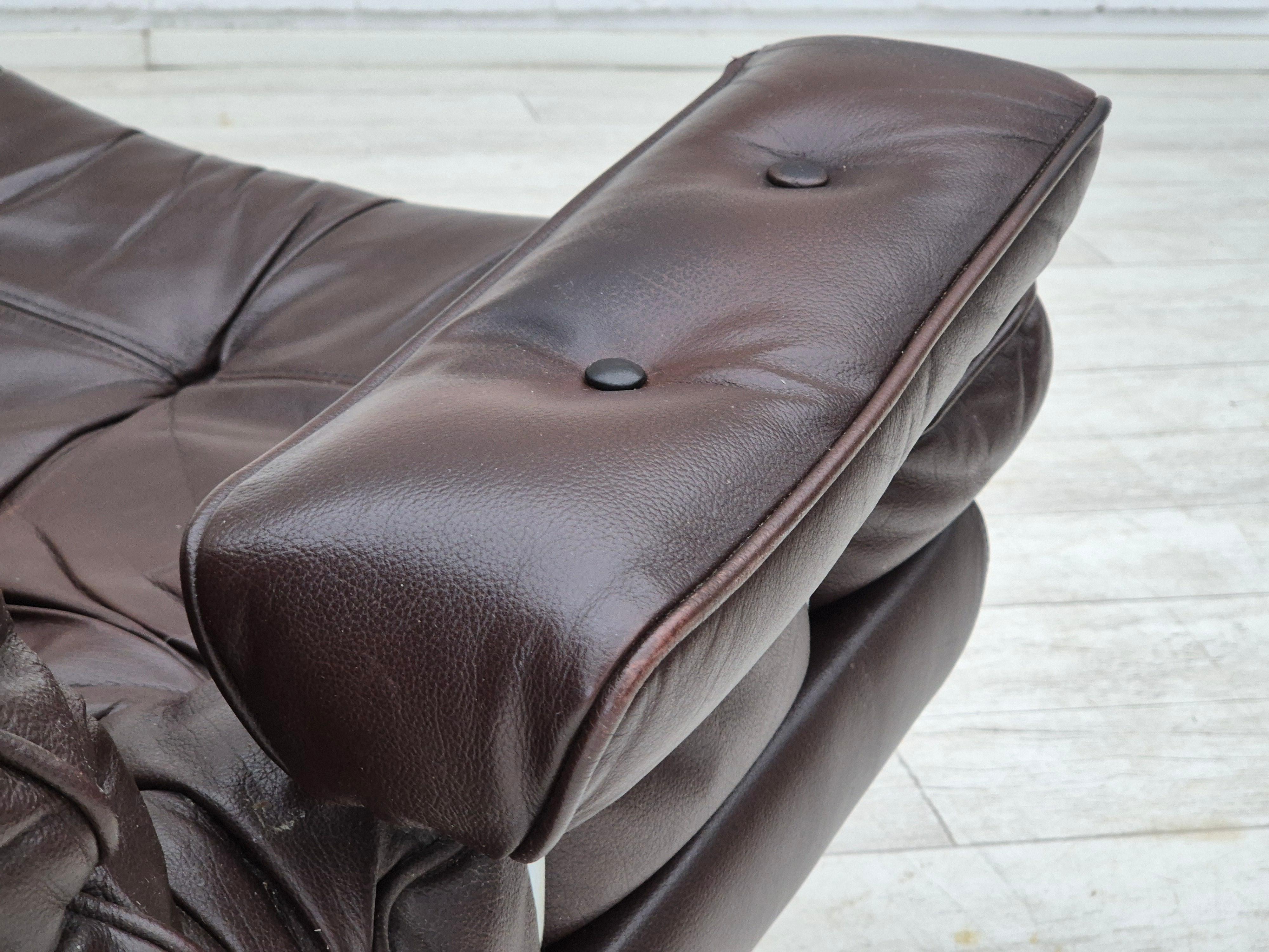 1970s, Danish swivel chair, original condition, brown furniture leather. For Sale 11