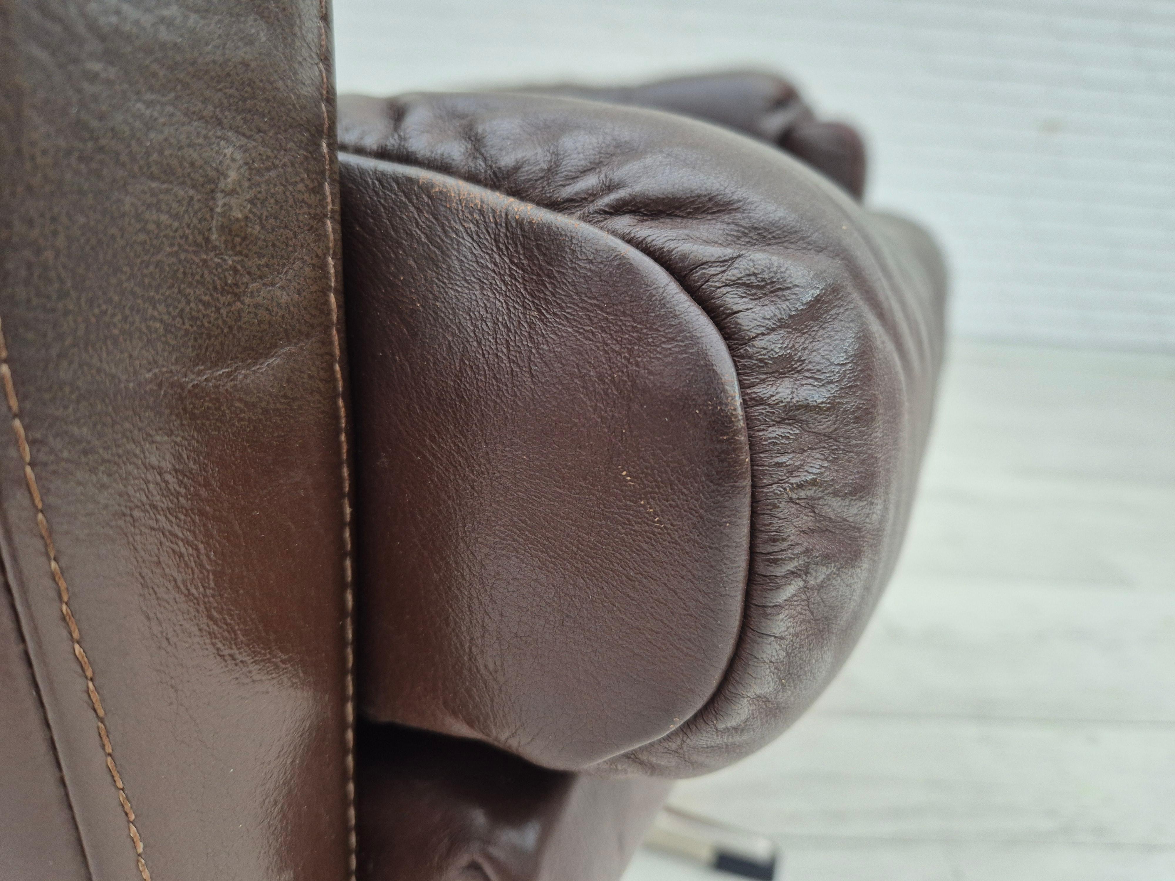 1970s, Danish swivel chair, original condition, brown furniture leather. For Sale 3